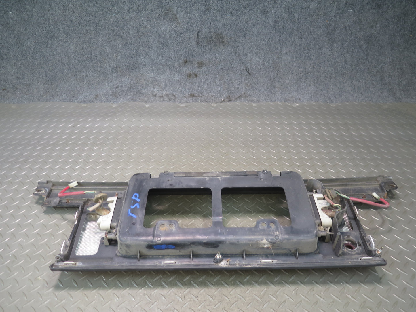 89-92 Toyota Supra MA70L MK3 Rear Center Tail Light Lamp w License Plate OEM