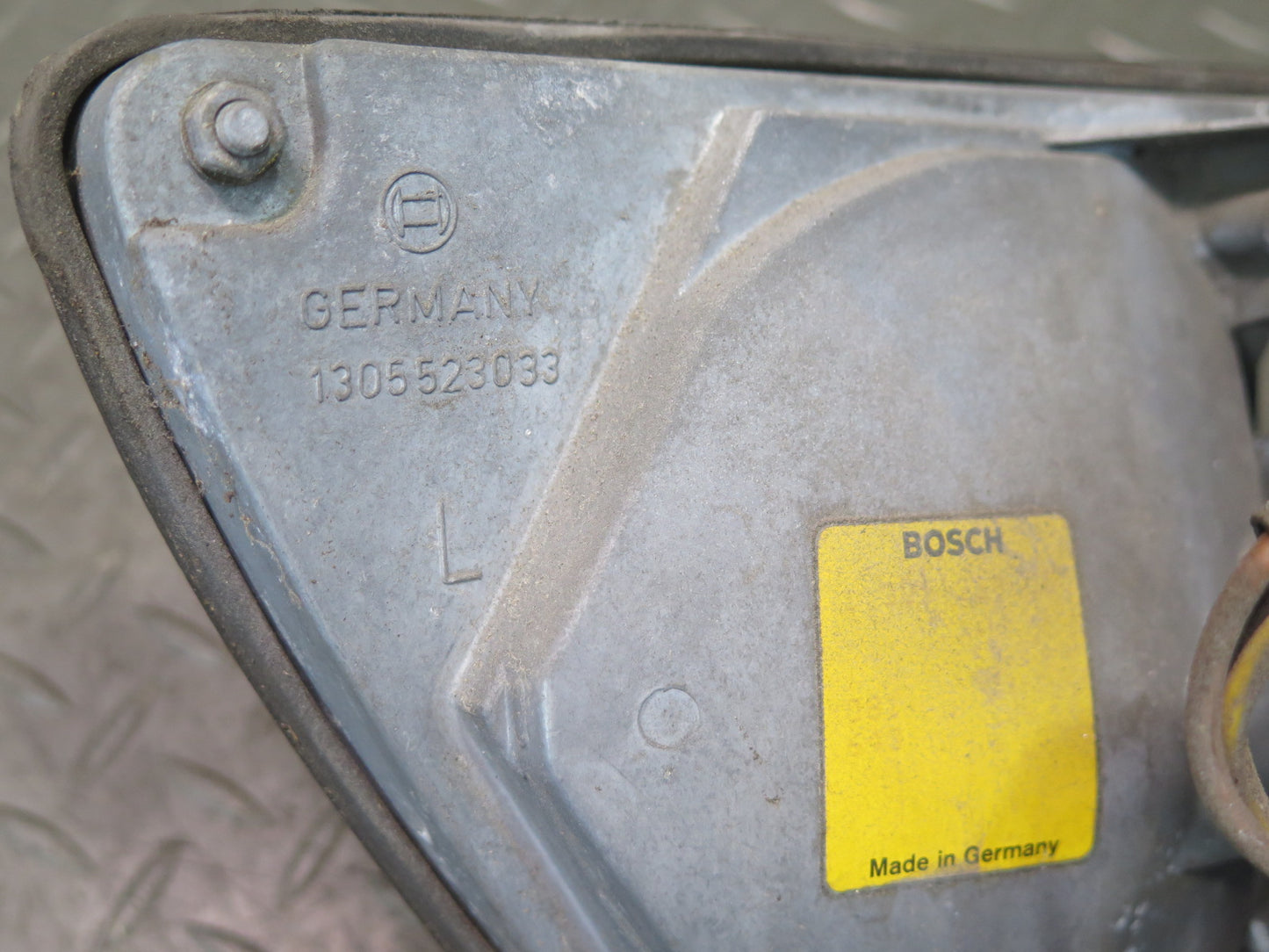 86-89 Mercedes R107 560SL Set of 2 Front Left & Right Halogen Headlight Lamp OEM