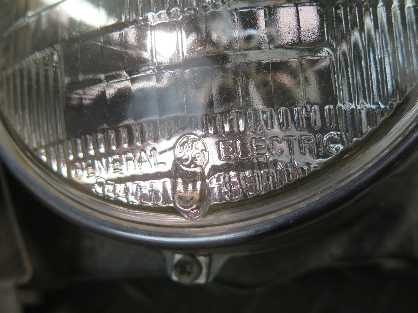 86-89 Mercedes R107 560SL Set of 2 Front Left & Right Halogen Headlight Lamp OEM