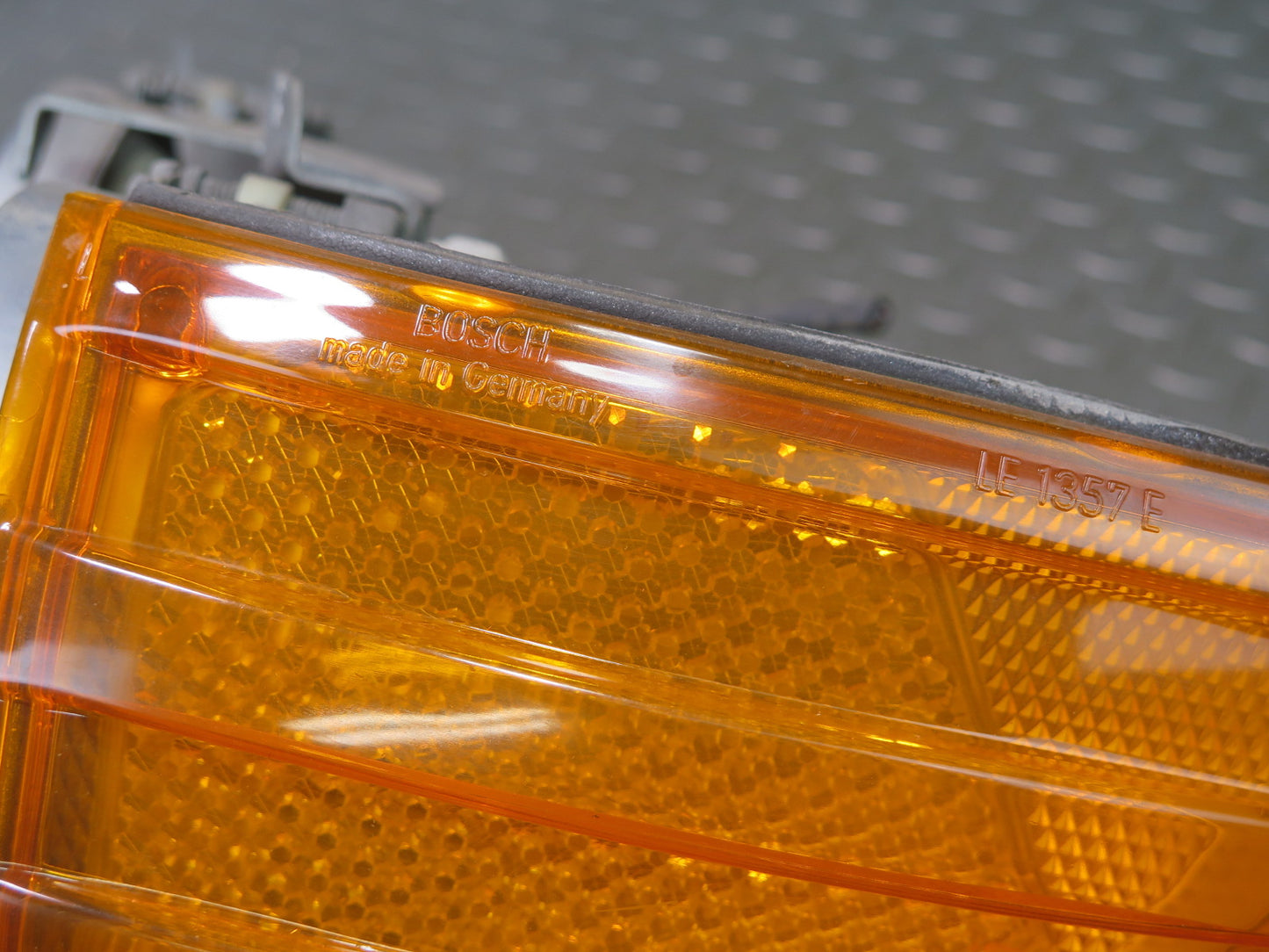 86-89 Mercedes R107 560SL Set of 2 Front Left & Right Halogen Headlight Lamp OEM