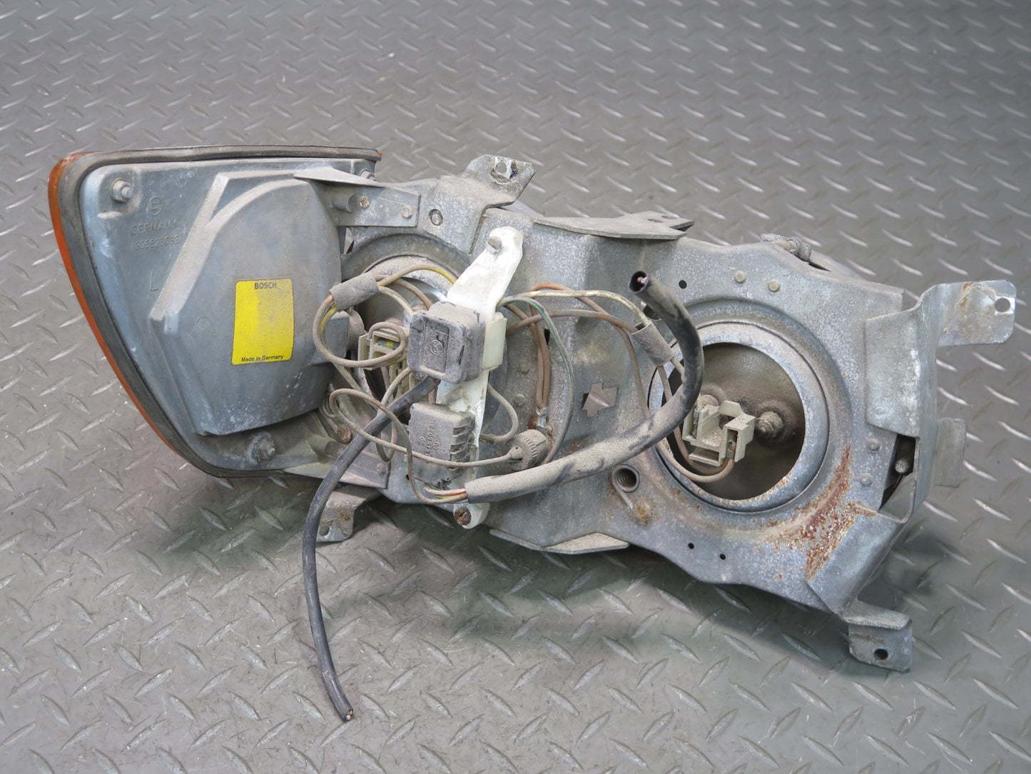 86-89 Mercedes R107 560SL Set of 2 Front Left & Right Halogen Headlight Lamp OEM