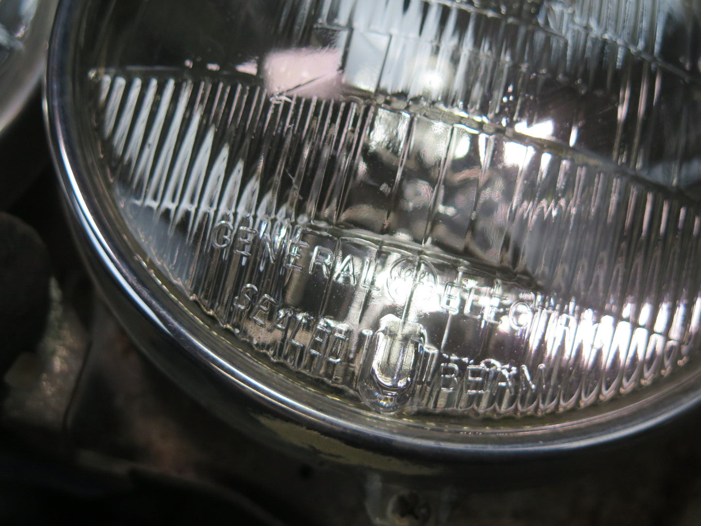 86-89 Mercedes R107 560SL Set of 2 Front Left & Right Halogen Headlight Lamp OEM