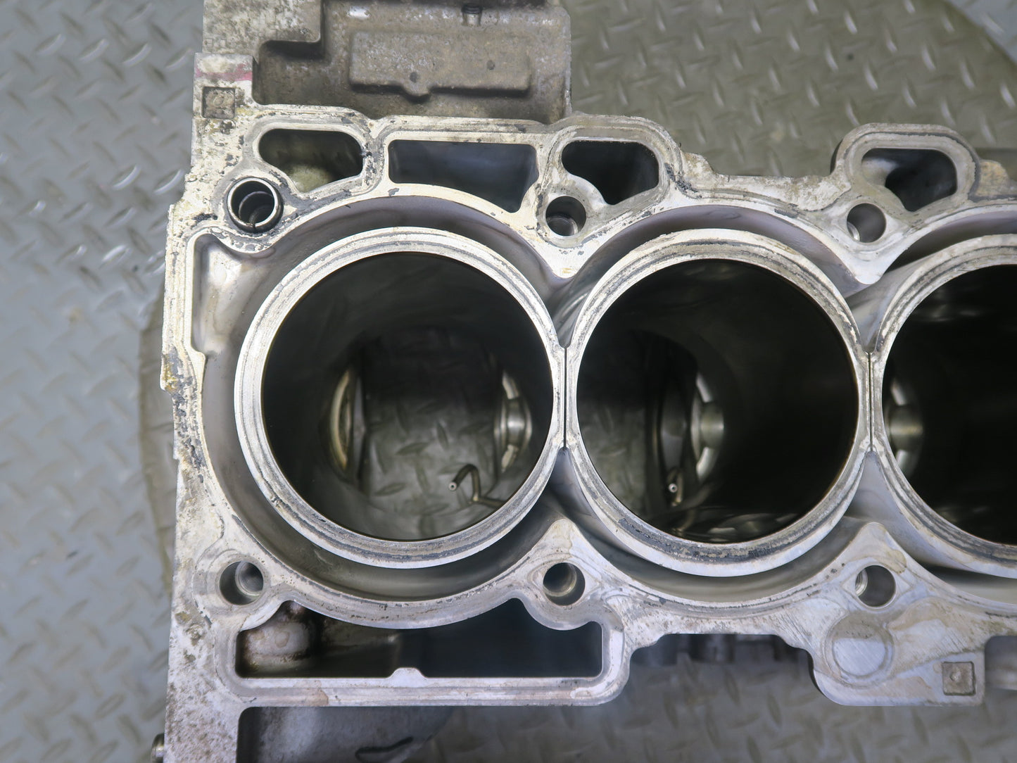 2014-2017 Infiniti QX60 2.5L Hybrid QR25DER Engine Motor Cylinder Block