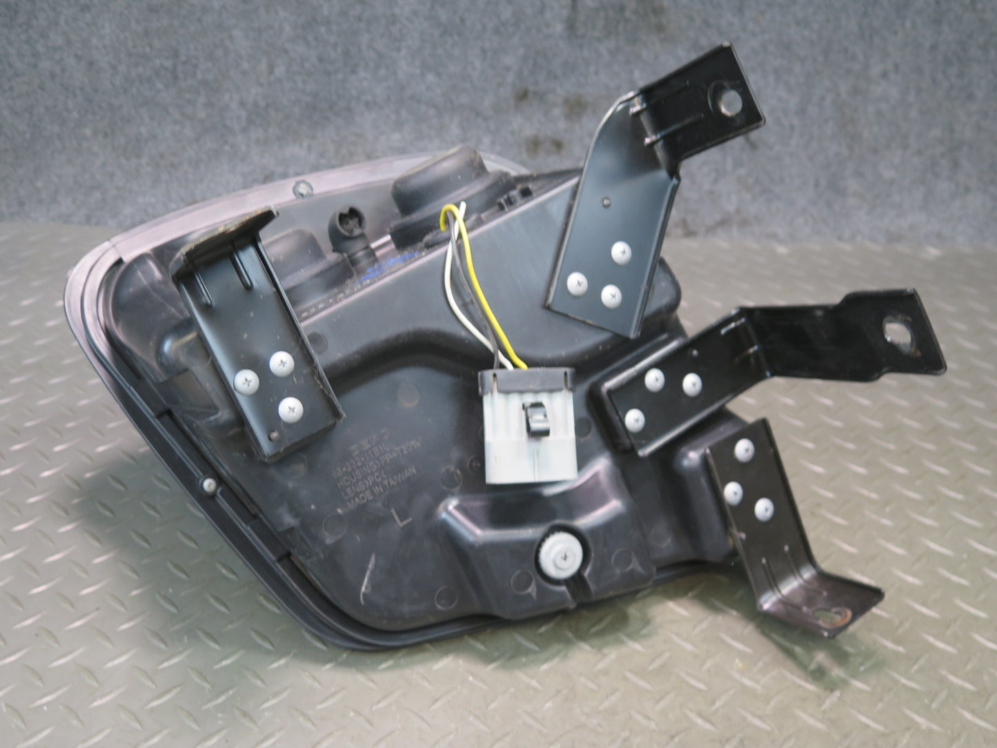 97-04 Chevrolet Corvette C5 Front Left Headlight Lamp Depo
