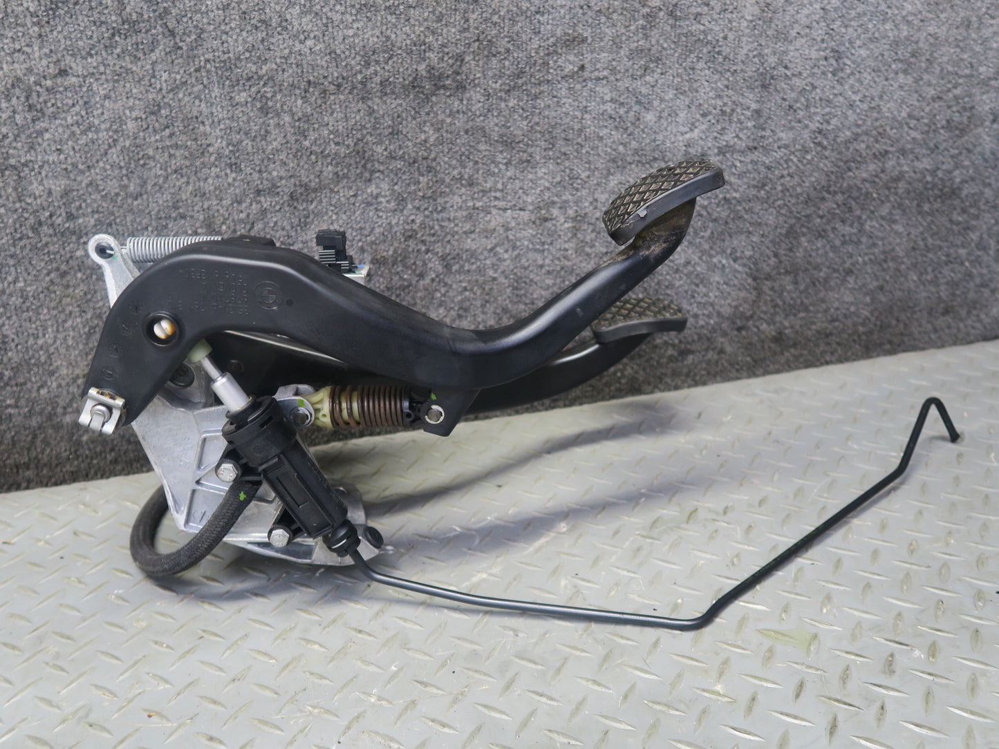 11-13 BMW E92 335IX AWD Manual Transmission Driveshaft Clutch Pedal Swap KIT Set