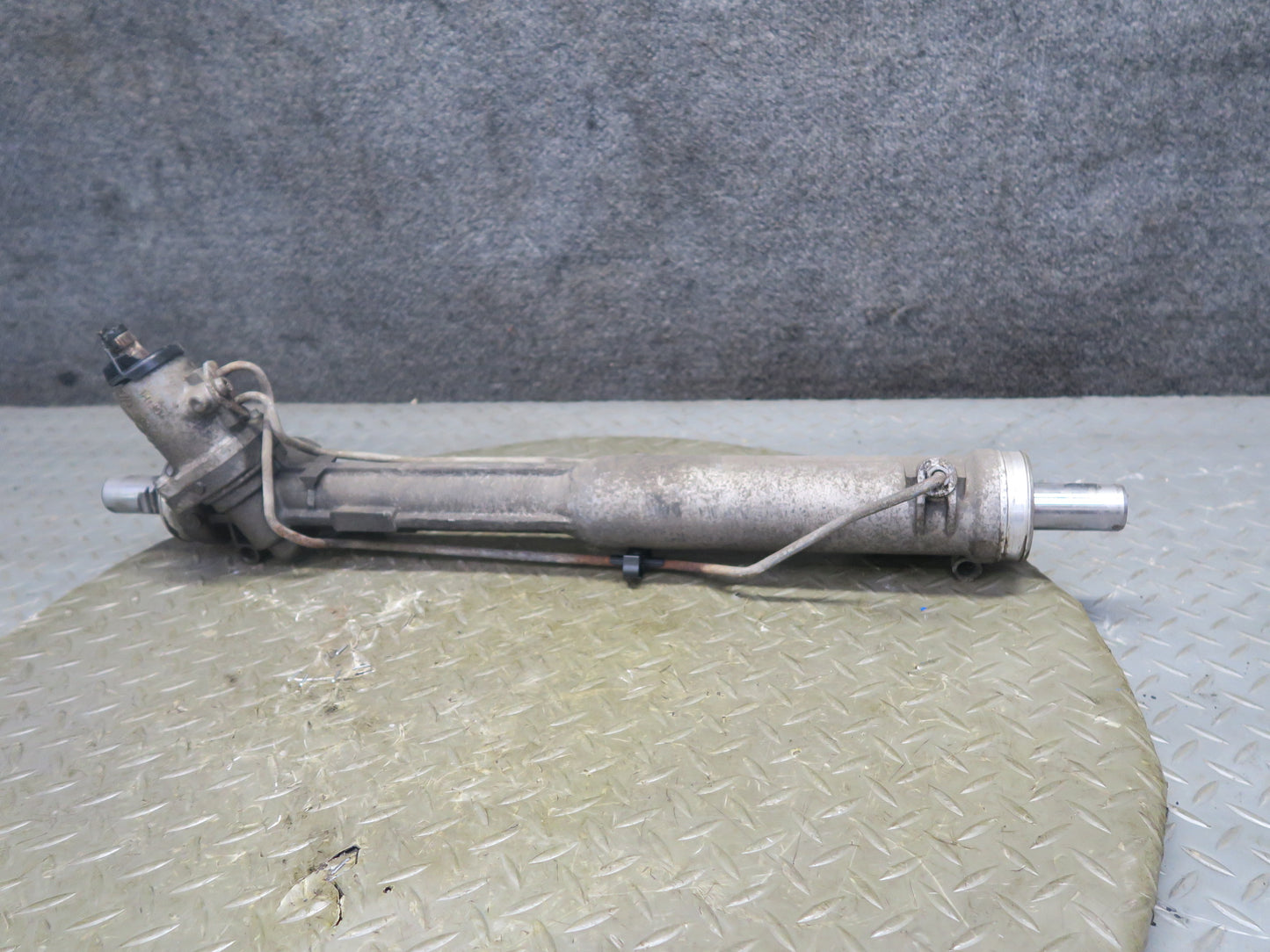 09-13 BMW E90 E92 E93 335i AWD Power Steering Rack & Pinion 6794934 OEM