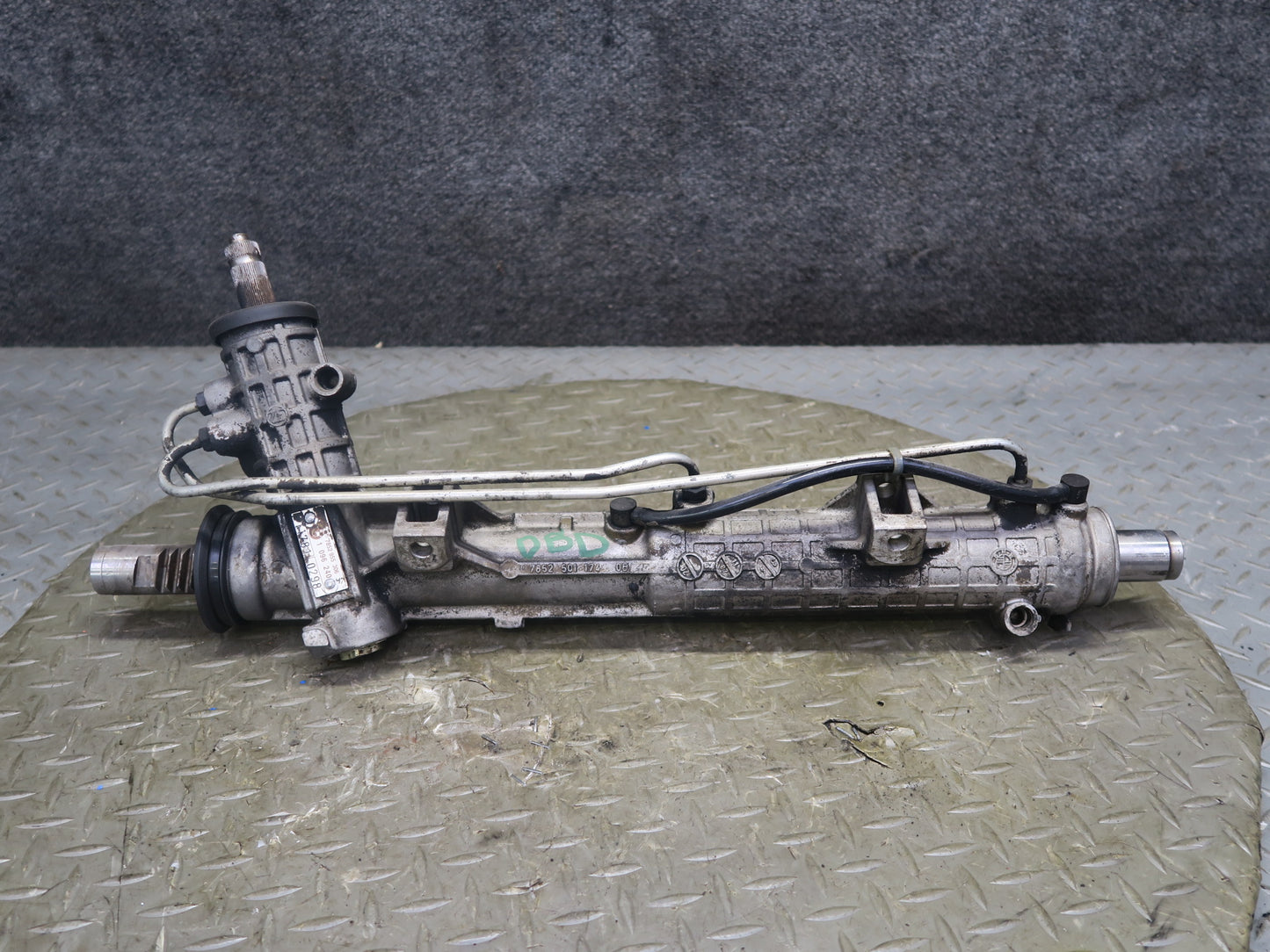 94-99 BMW E36 318i Hydraulic Power Steering Rack & Pinion OEM