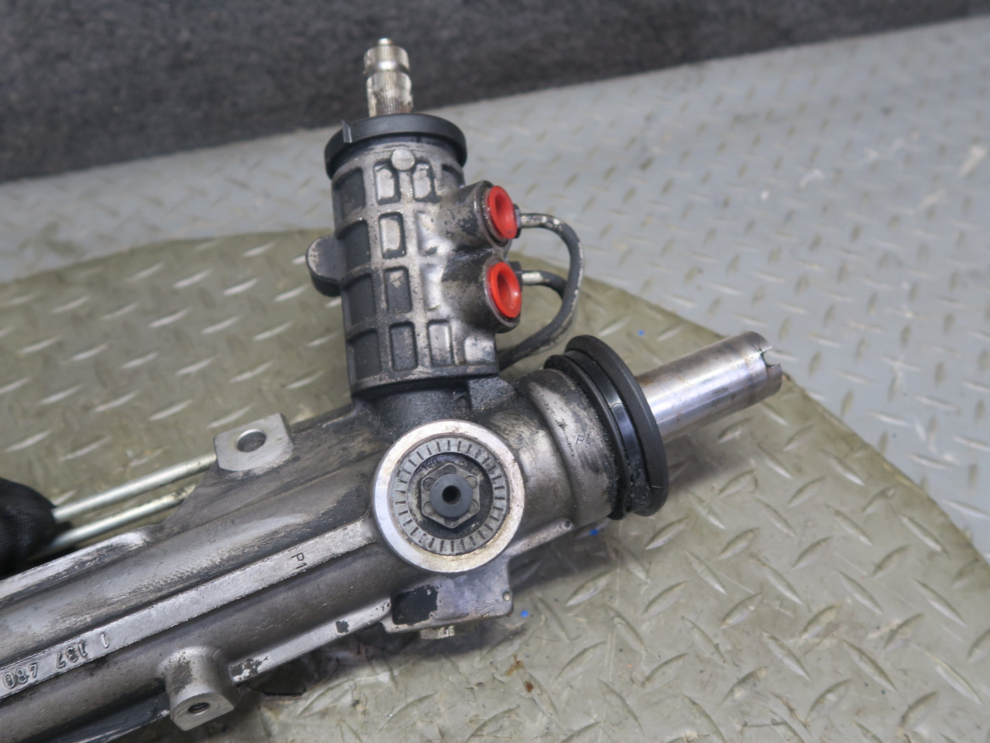94-99 BMW E36 318i Hydraulic Power Steering Rack & Pinion OEM