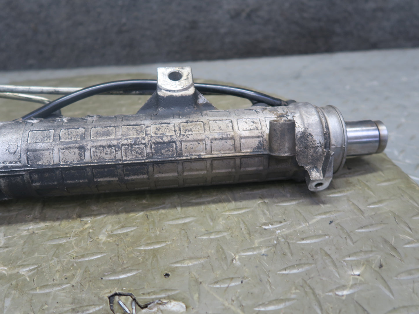 94-99 BMW E36 318i Hydraulic Power Steering Rack & Pinion OEM