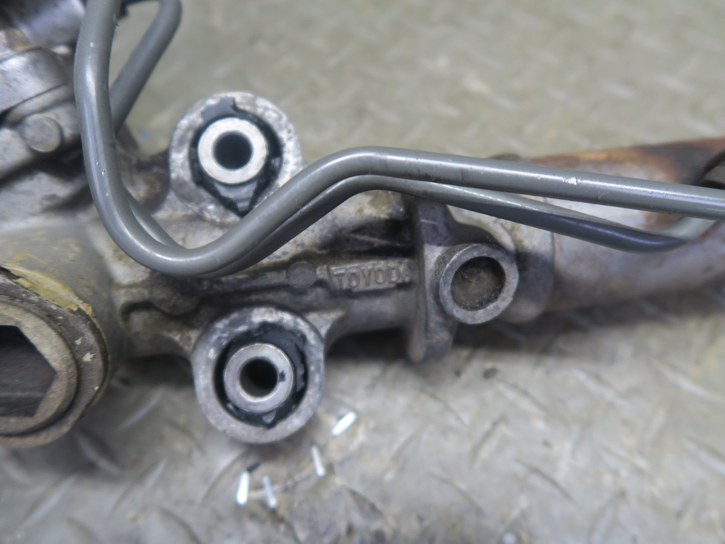02-05 Lexus JCE10L IS300 Power Steering Rack & Pinion 79K Miles OEM