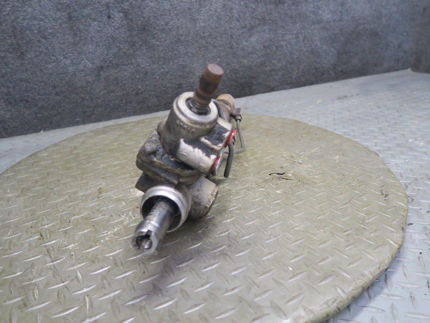 02-05 Lexus JCE10L IS300 Power Steering Rack & Pinion 79K Miles OEM