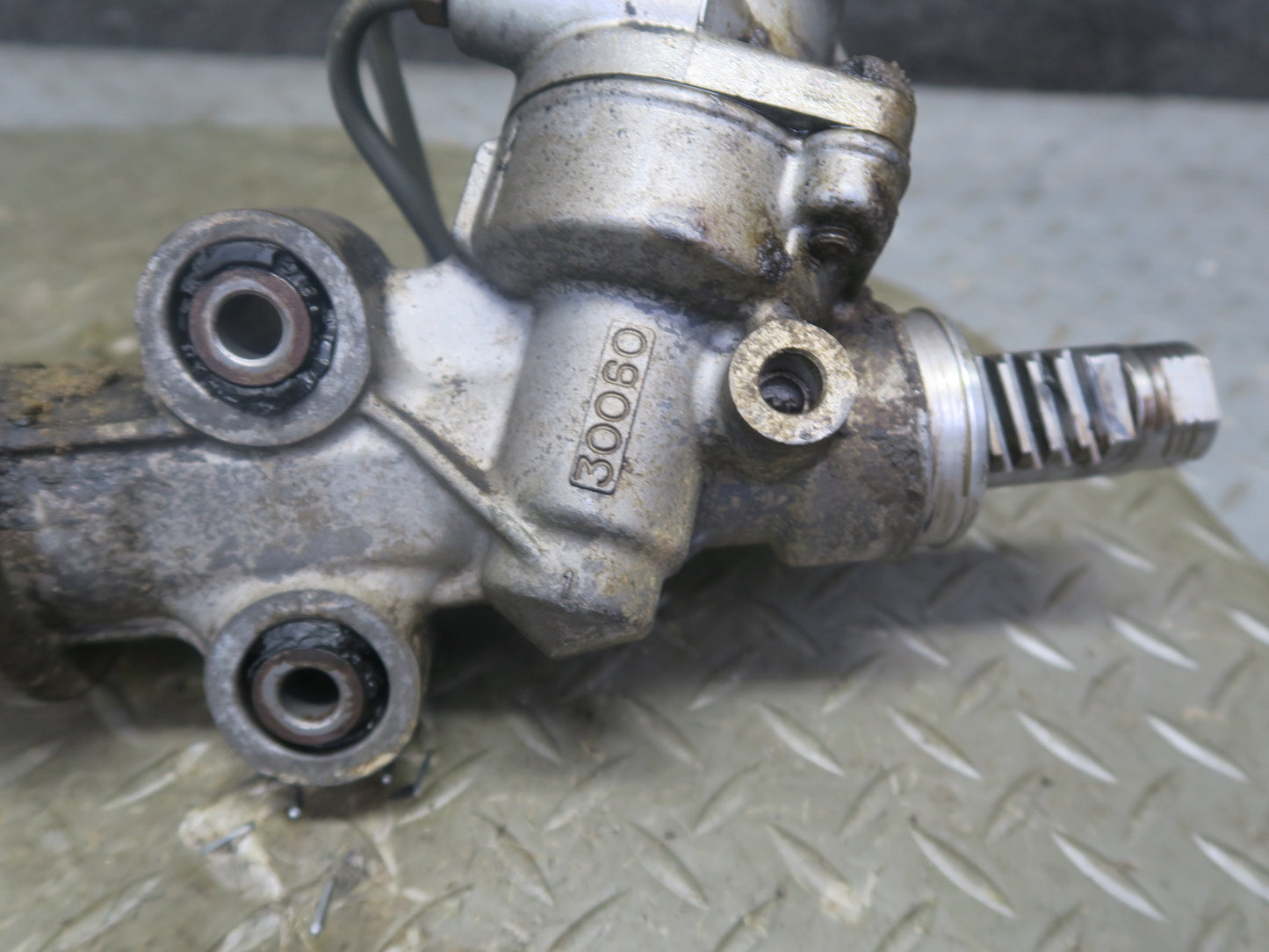 02-05 Lexus JCE10L IS300 Power Steering Rack & Pinion 79K Miles OEM