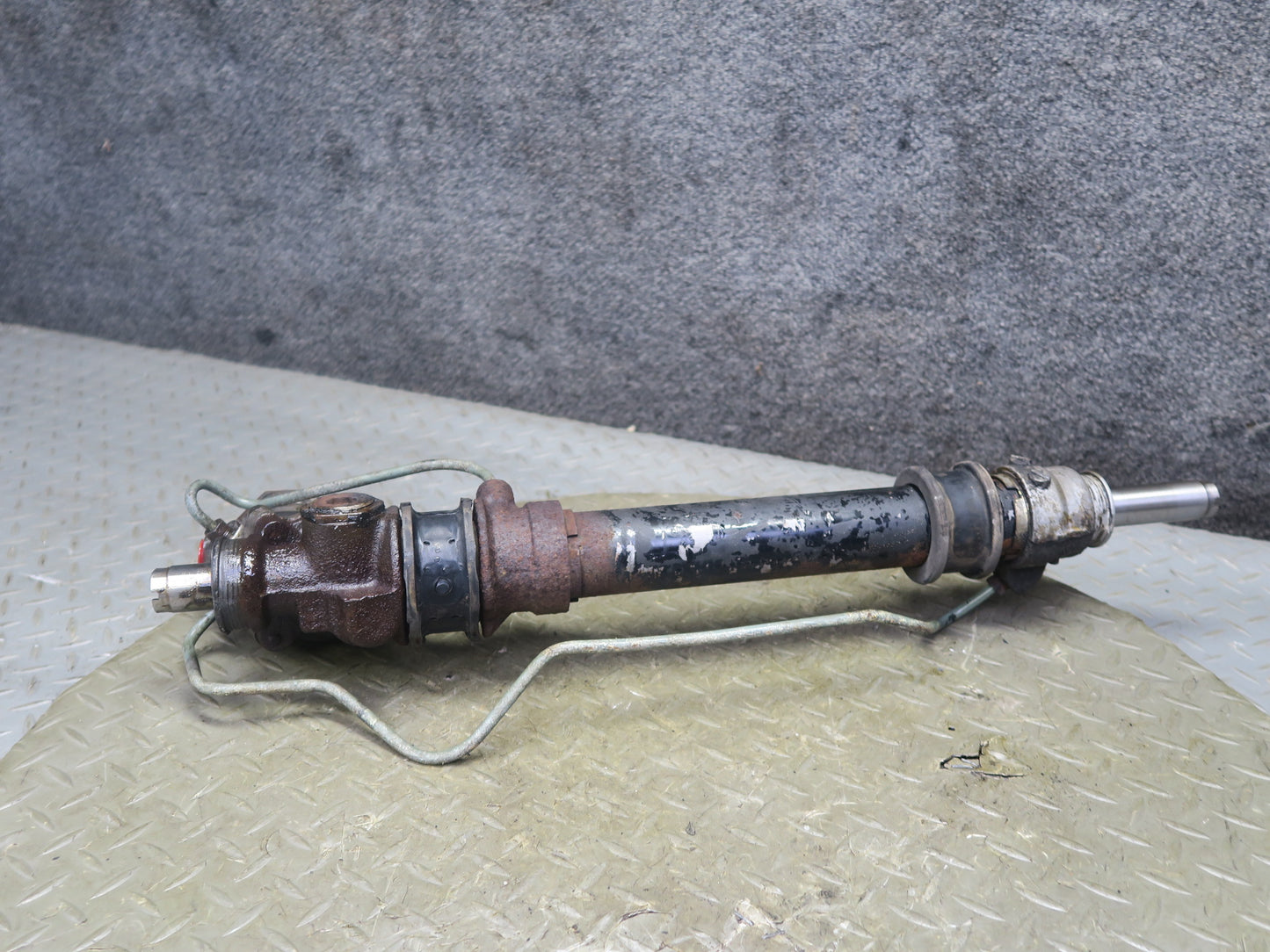 84-86 Nissan Z31 300ZX 2+0 Turbo Power Steering Rack & Pinion OEM
