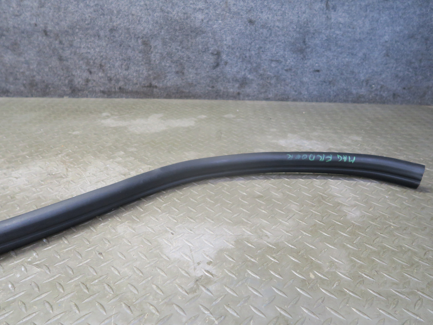 08-19 Maserati Granturismo M145 Right Door Weatherstrip Rubber Seal Gasket