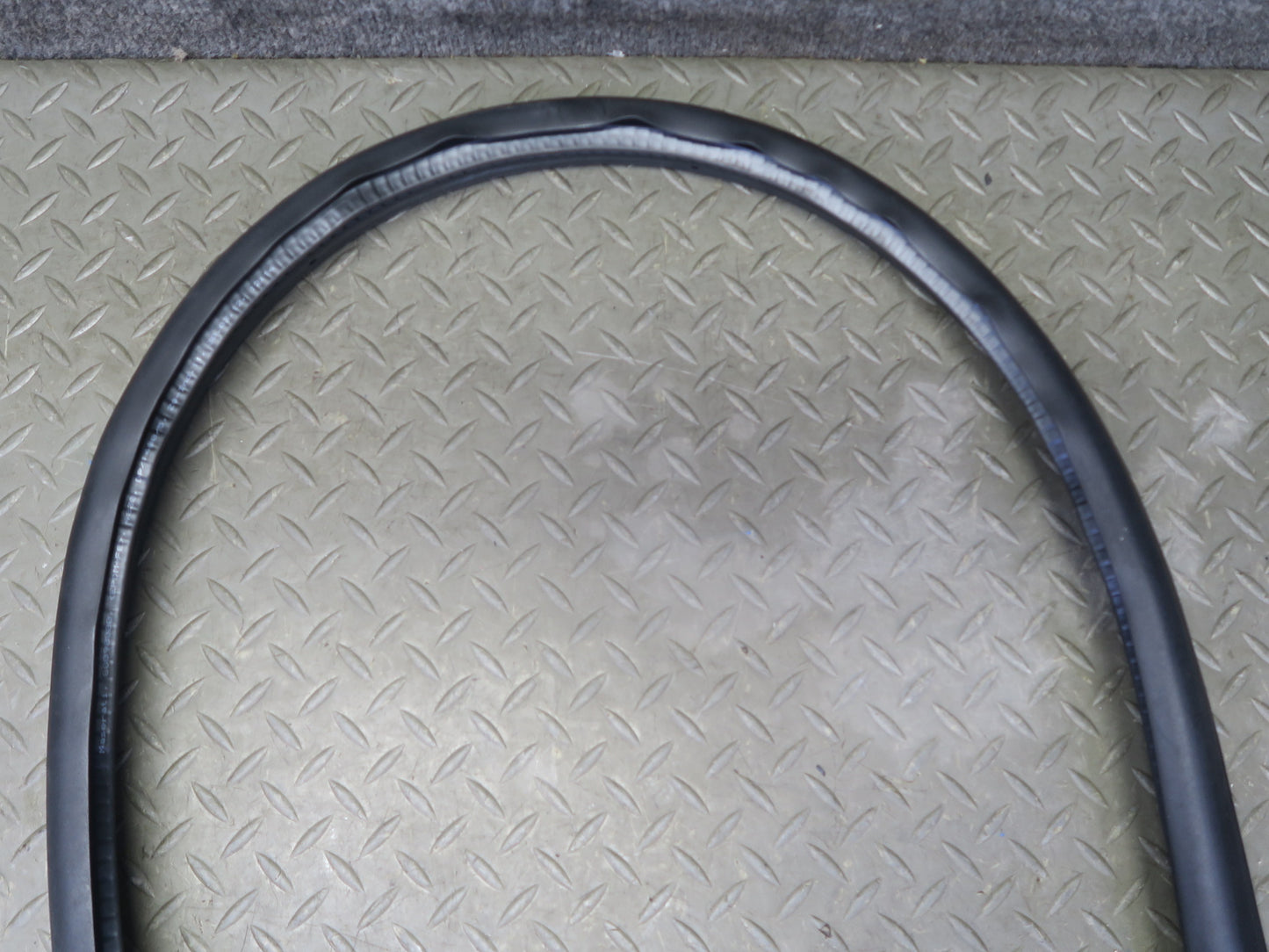 08-19 Maserati Granturismo M145 Left Door Weatherstrip Rubber Seal Gasket