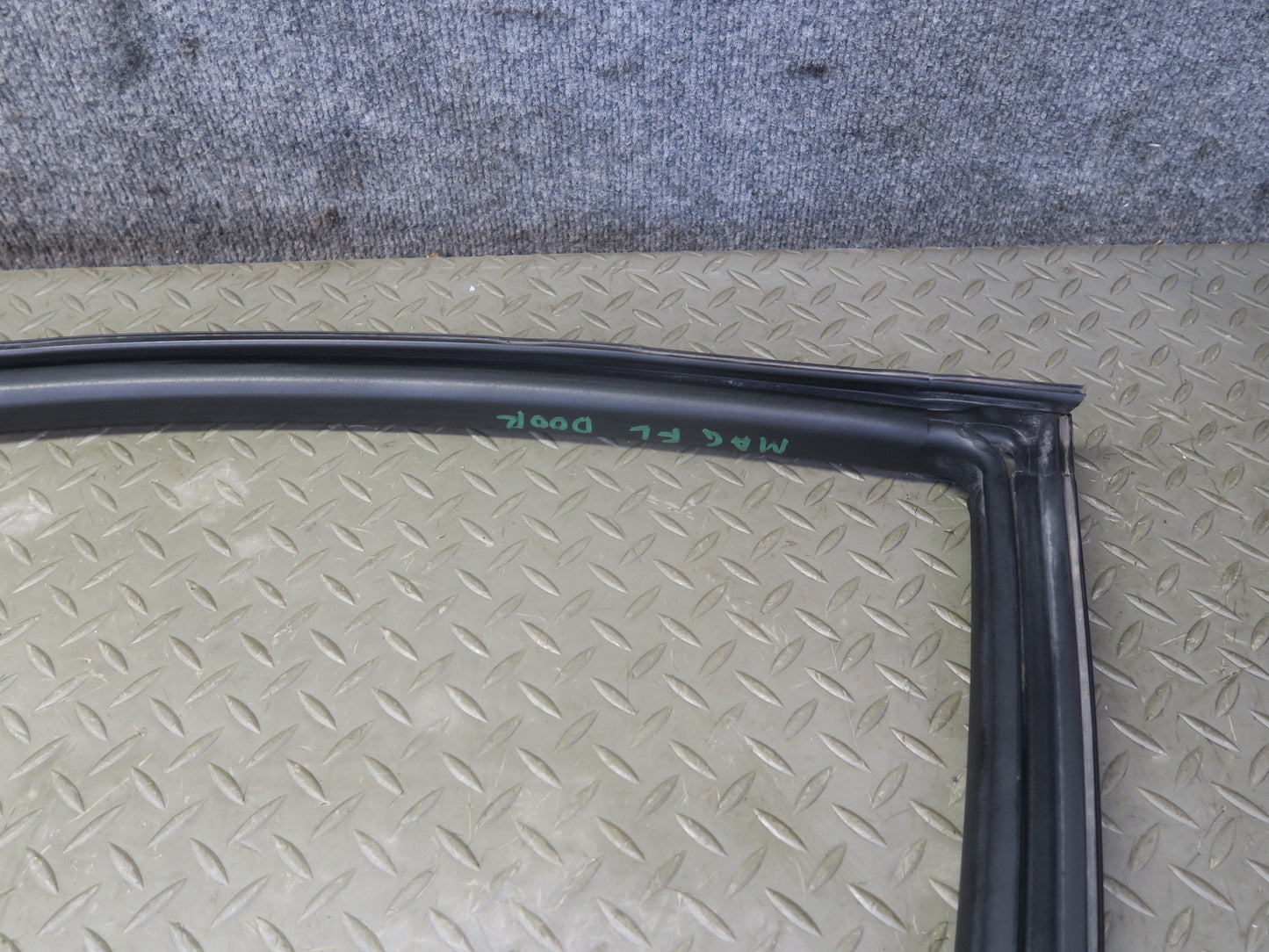 08-19 Maserati Granturismo M145 Left Door Upper Weatherstrip Rubber Seal Gasket