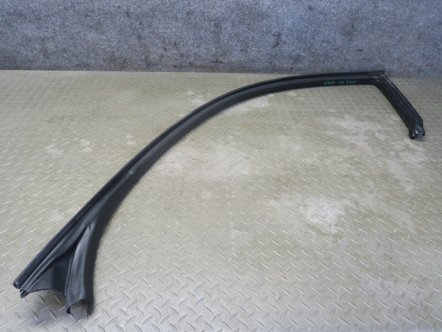 08-19 Maserati Granturismo M145 Left Door Upper Weatherstrip Rubber Seal Gasket