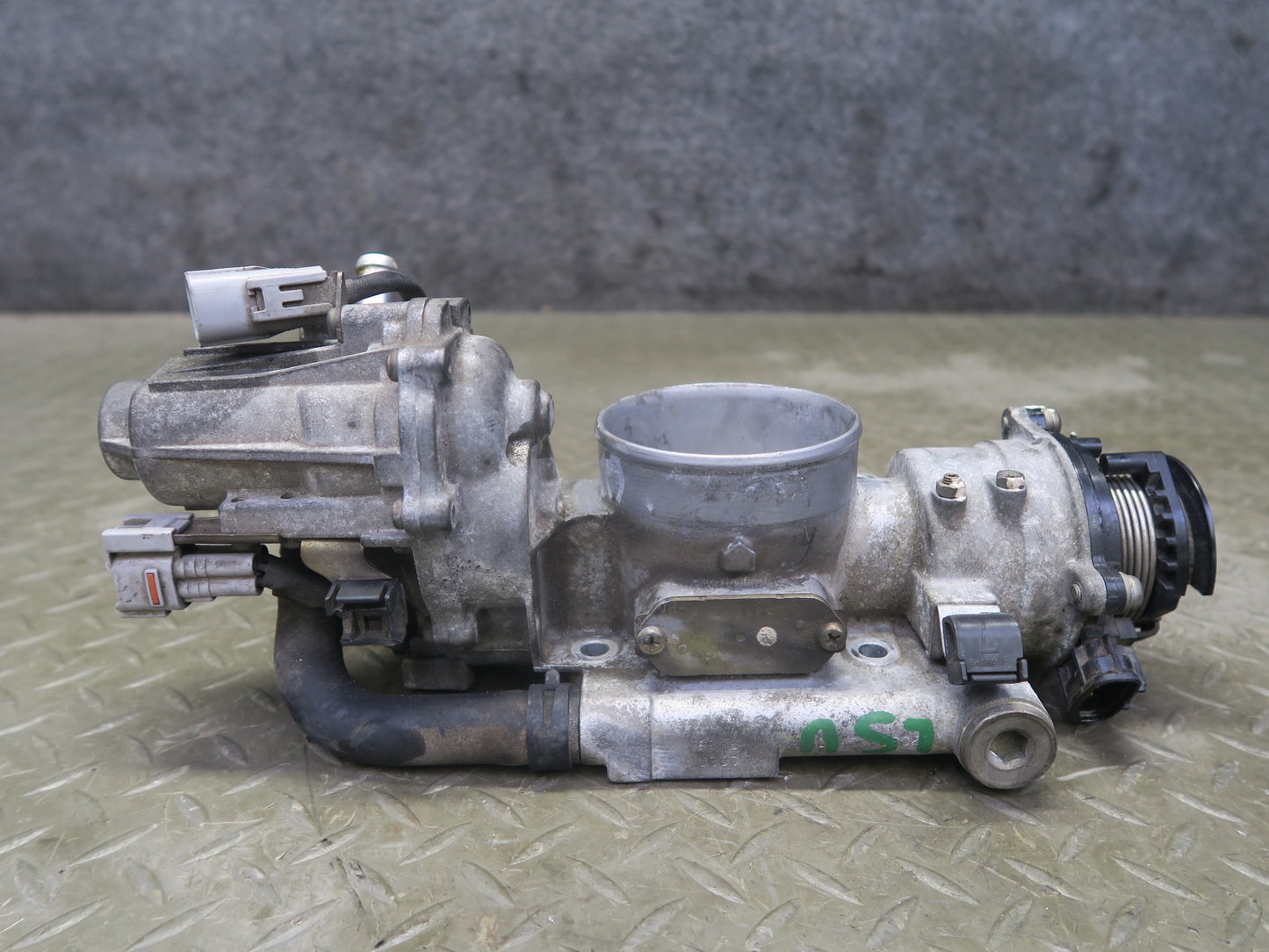 98-00 Lexus LS400 UCF20L 1UZFE 4.0L Engine Motor Throttle Body w Sensor OEM