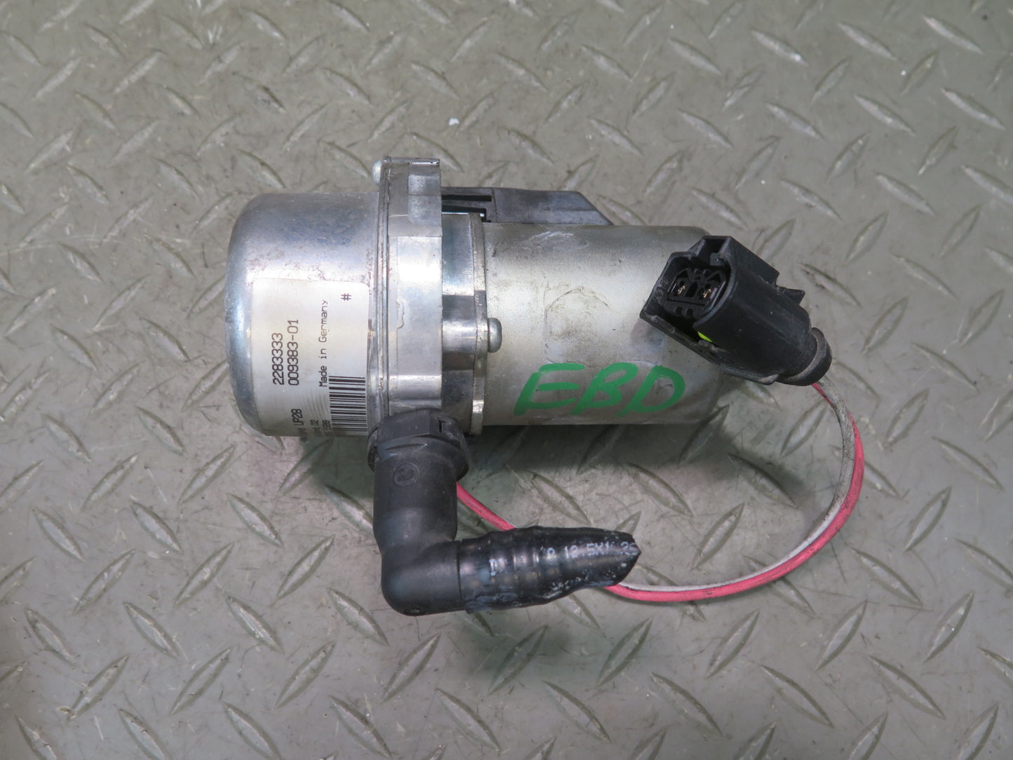 2008-2013 BMW E90 E92 E93 M3 Brake Booster Vacuum Pump 2283333