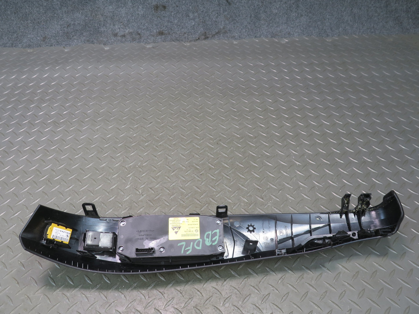 2008-2013 BMW E92 M3 Coupe Front Left Driver Side Seat Adjusting Switch W/ Trim