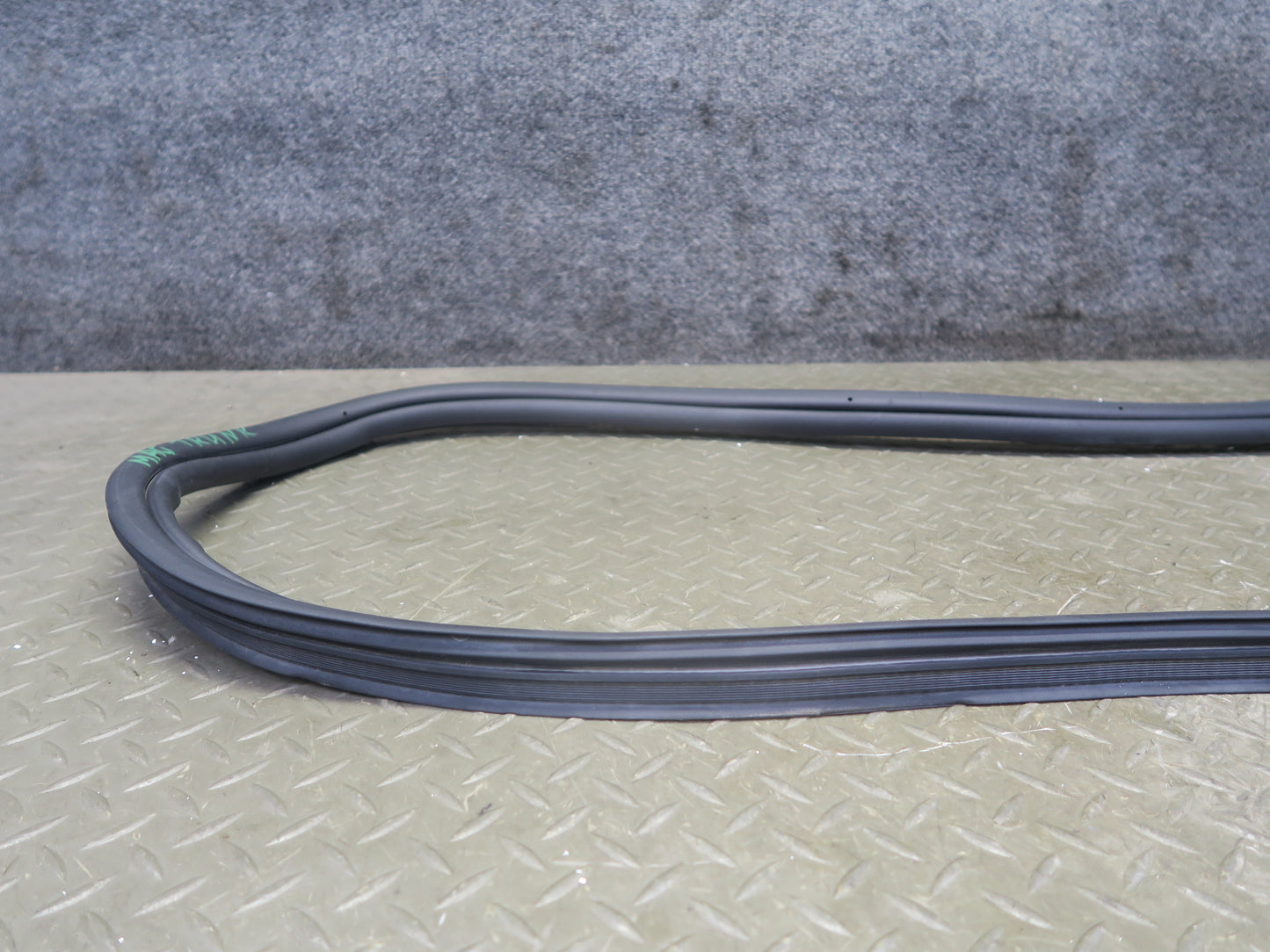 2008-2019 Maserati Granturismo M145 Reartrunk Weatherstrip Rubber Seal Gasket