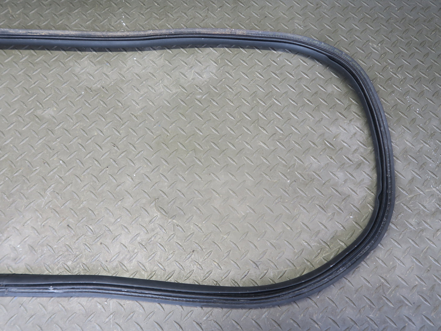 2008-2019 Maserati Granturismo M145 Reartrunk Weatherstrip Rubber Seal Gasket