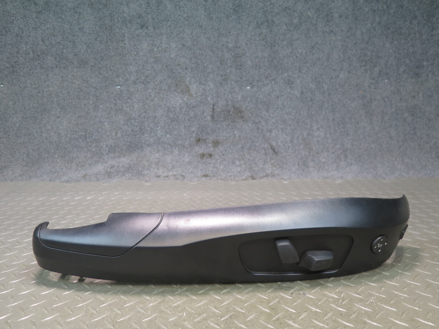 2008-2013 BMW E92 M3 Coupe Front Right Pass Side Seat Adjusting Switch W/ Trim