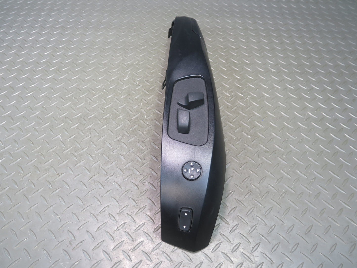 2008-2013 BMW E92 M3 Coupe Front Right Pass Side Seat Adjusting Switch W/ Trim
