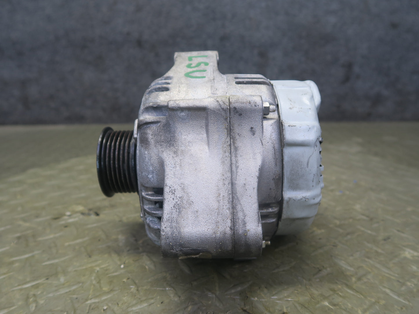 98-00 Lexus LS400 UCF20L 1UZFE Engine Generator Alternator OEM
