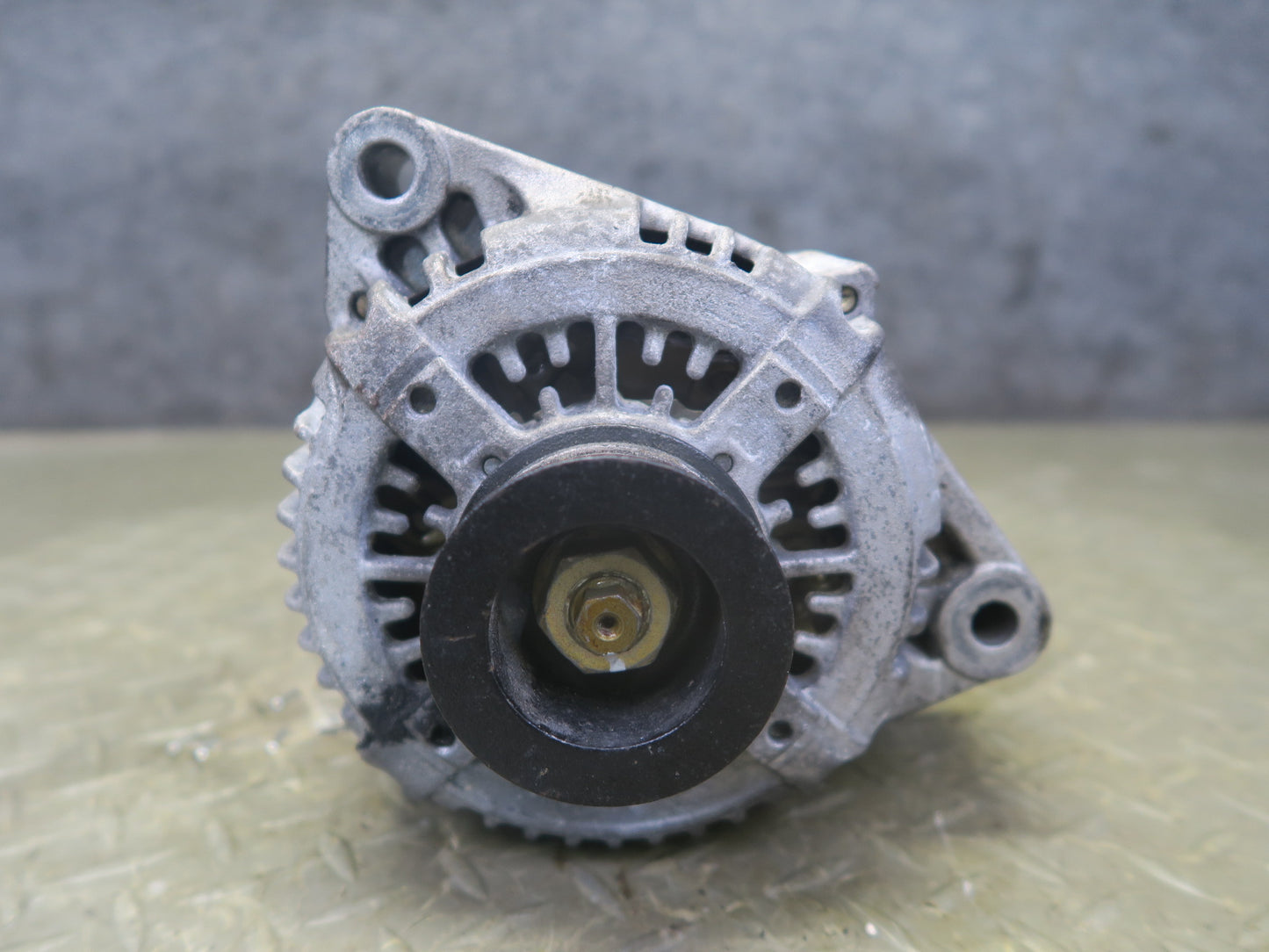98-00 Lexus LS400 UCF20L 1UZFE Engine Generator Alternator OEM