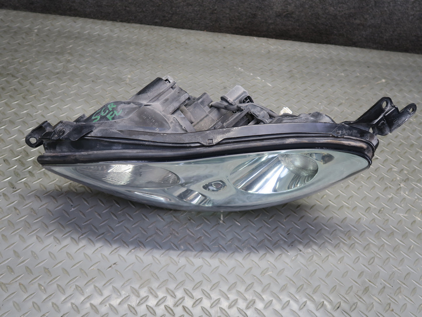 02-05 Lexus UZZ40L SC430 Left Driver Side Halogen Headlight Lamp Assembly OEM