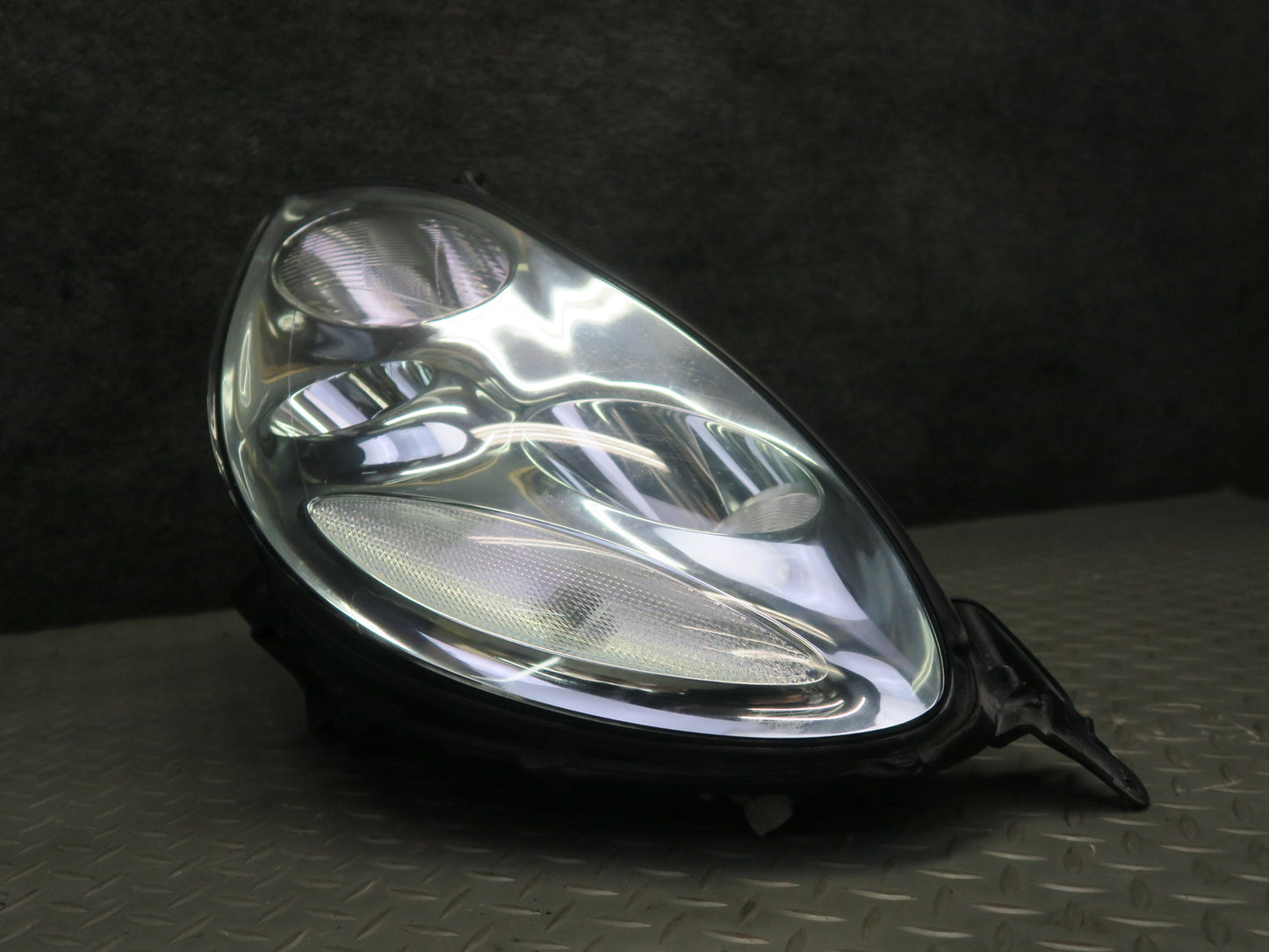 02-05 Lexus UZZ40L SC430 Left Driver Side Halogen Headlight Lamp Assembly OEM