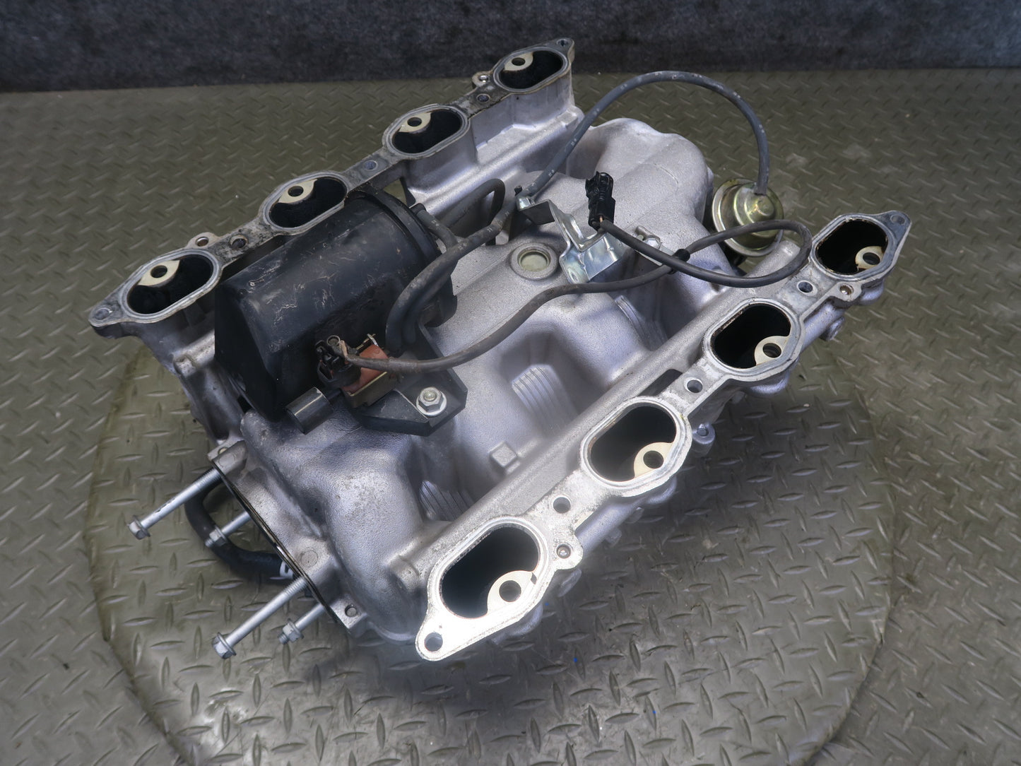98-00 Lexus LS400 UCF20L 1UZFE Engine Intake Manifold w Pressure Tank Assy OEM