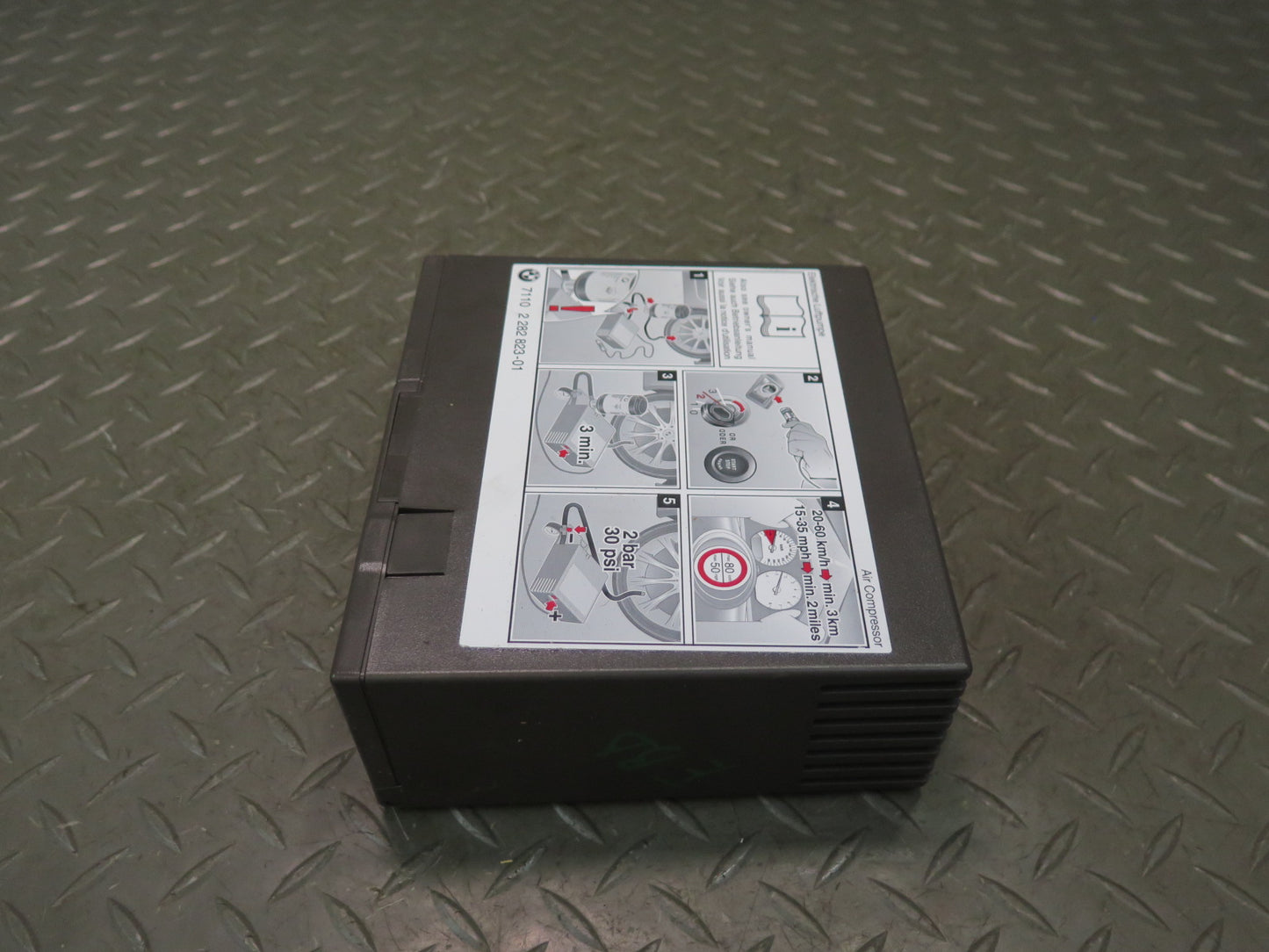 2008-2013 BMW E90 E92 E93 M3 Mobility System Tyre Air Compressor