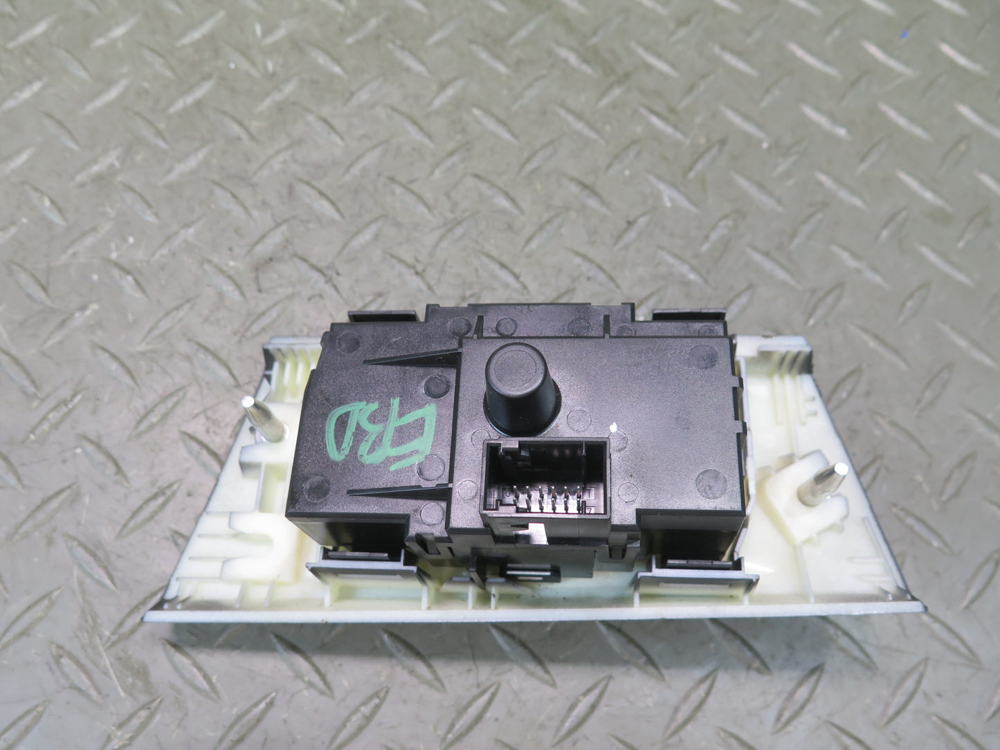 2009-2013 BMW E90 E92 E93 M3 Headlight Lamp Switch Control Panel