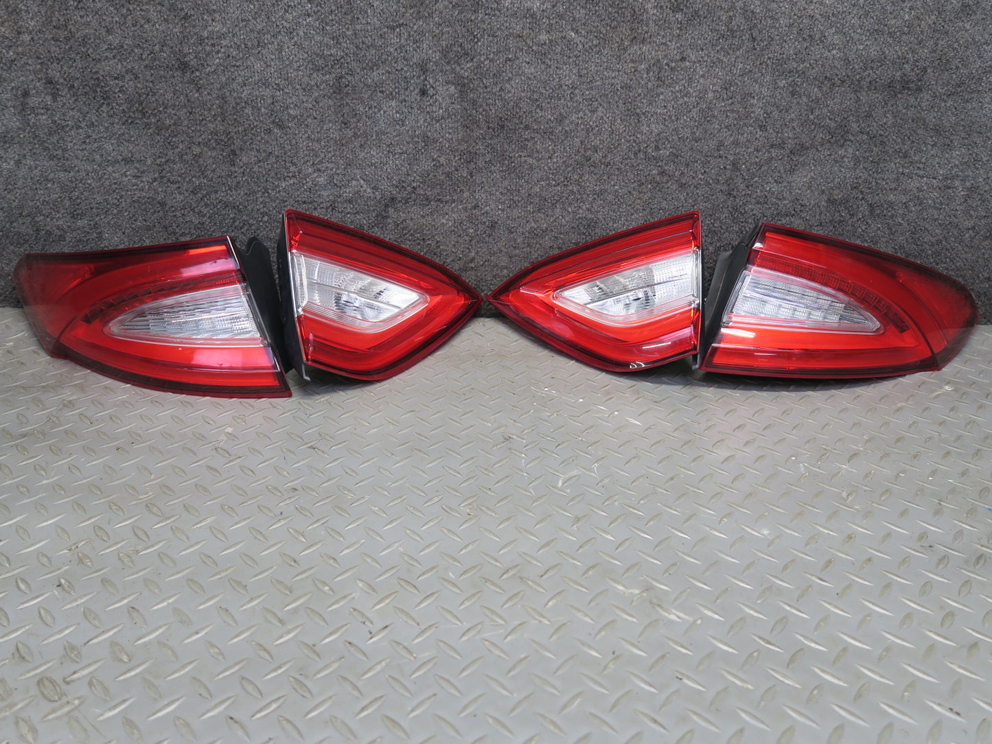 2017-2020 Maserati Levante M161 Rear Left Right Outer Inner Tail Light Lamp Set