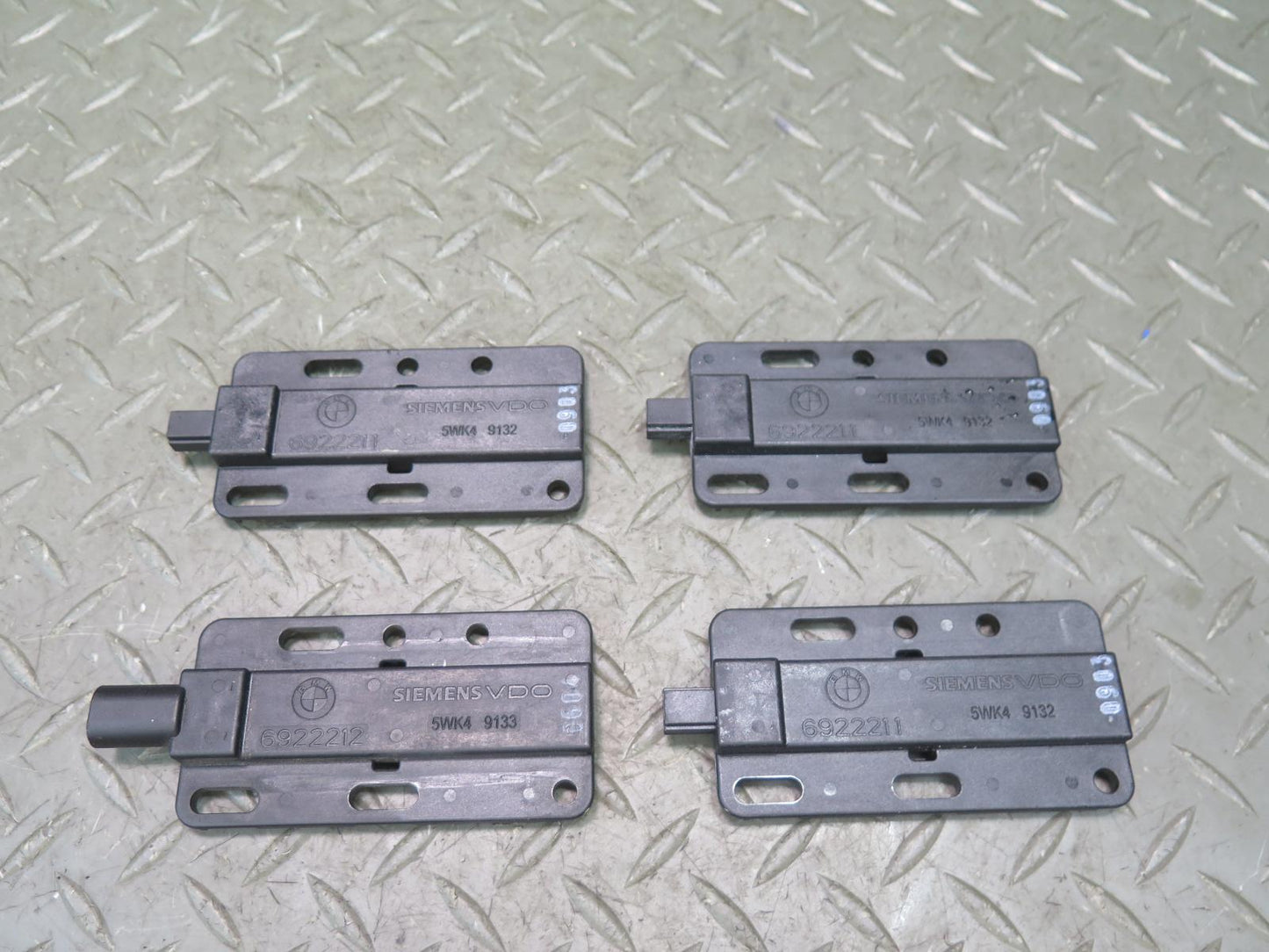 08-13 BMW E90 E92 E93 M3 Keyless Entry Antenna Convenience Control Module Set