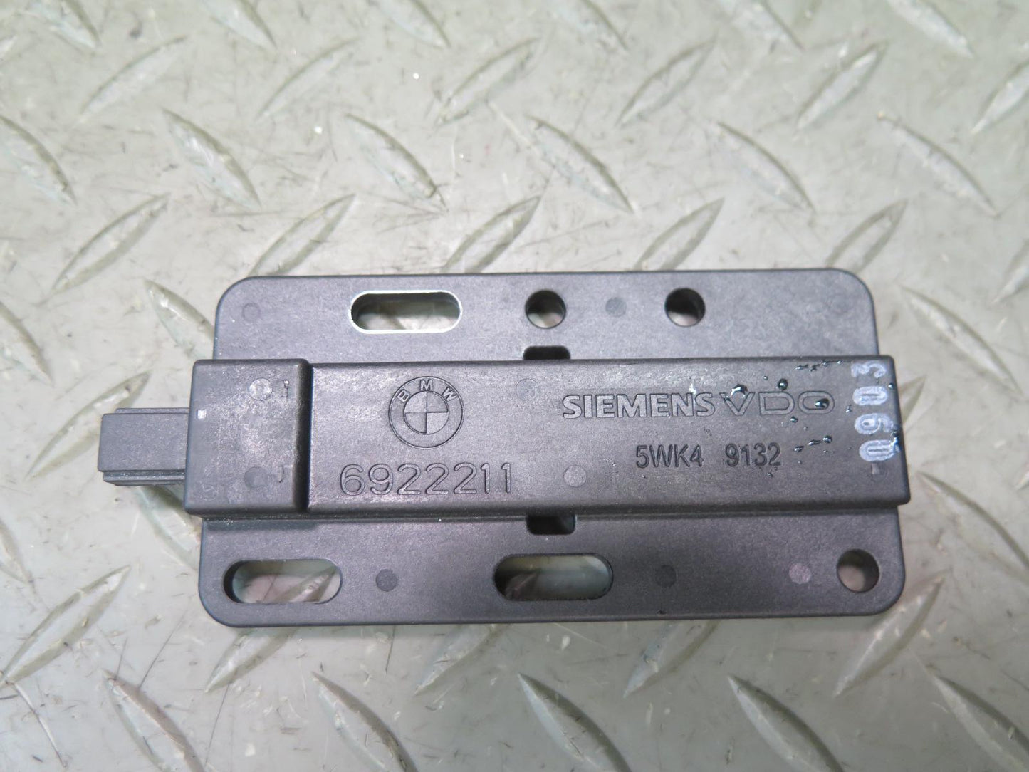 08-13 BMW E90 E92 E93 M3 Keyless Entry Antenna Convenience Control Module Set