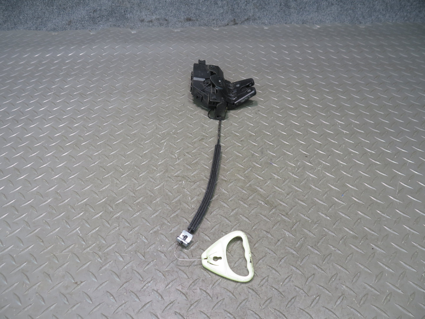 2007-2013 BMW E90 E92 M3 Rear Trunk Lid Lock Latch Actuator