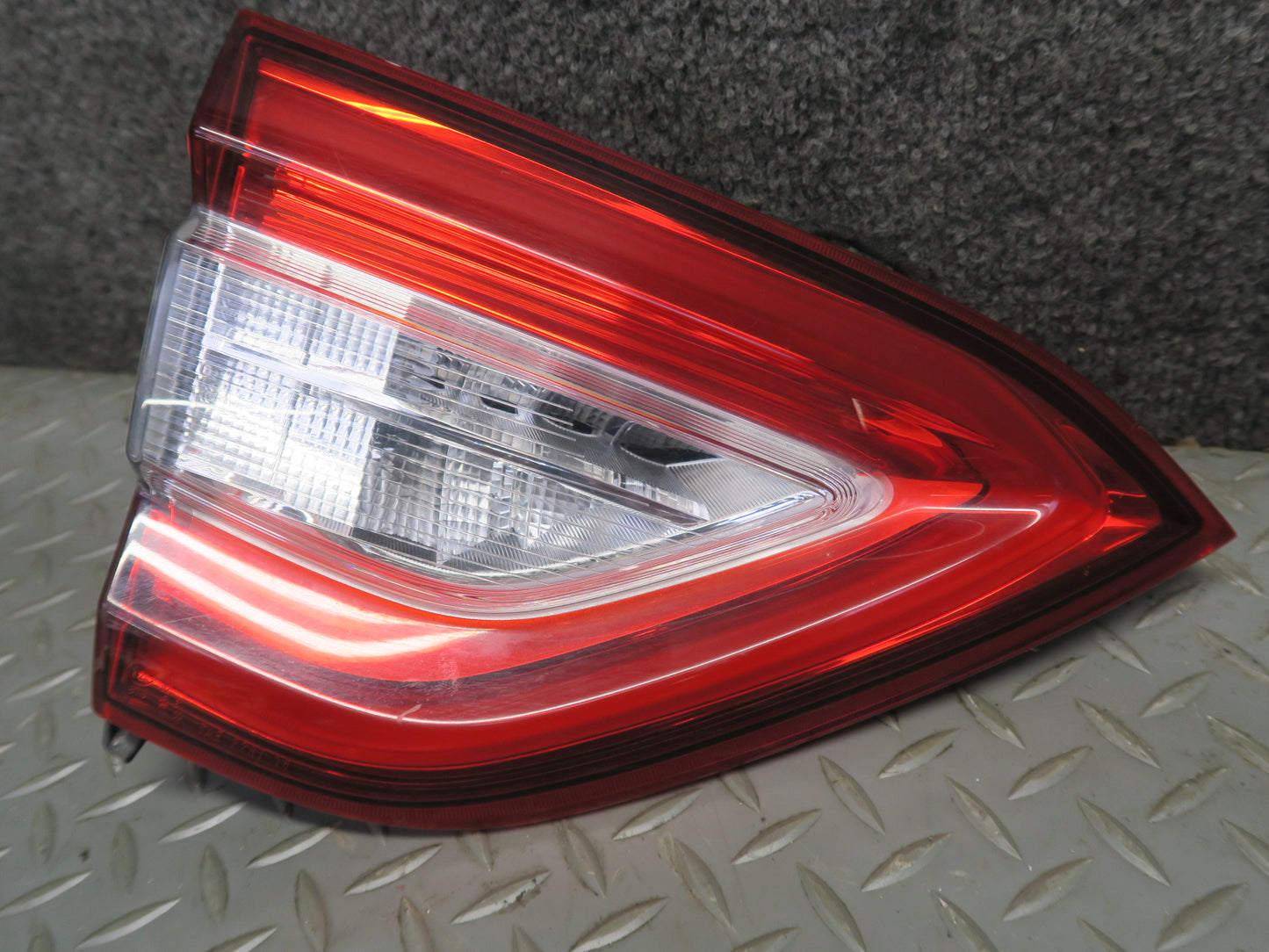 2017-2020 Maserati Levante M161 Rear Left Right Outer Inner Tail Light Lamp Set