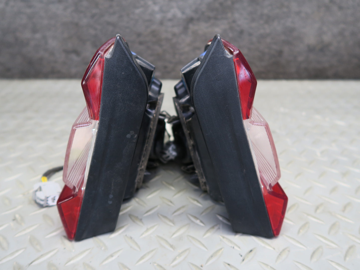 2017-2020 Maserati Levante M161 Rear Left Right Outer Inner Tail Light Lamp Set
