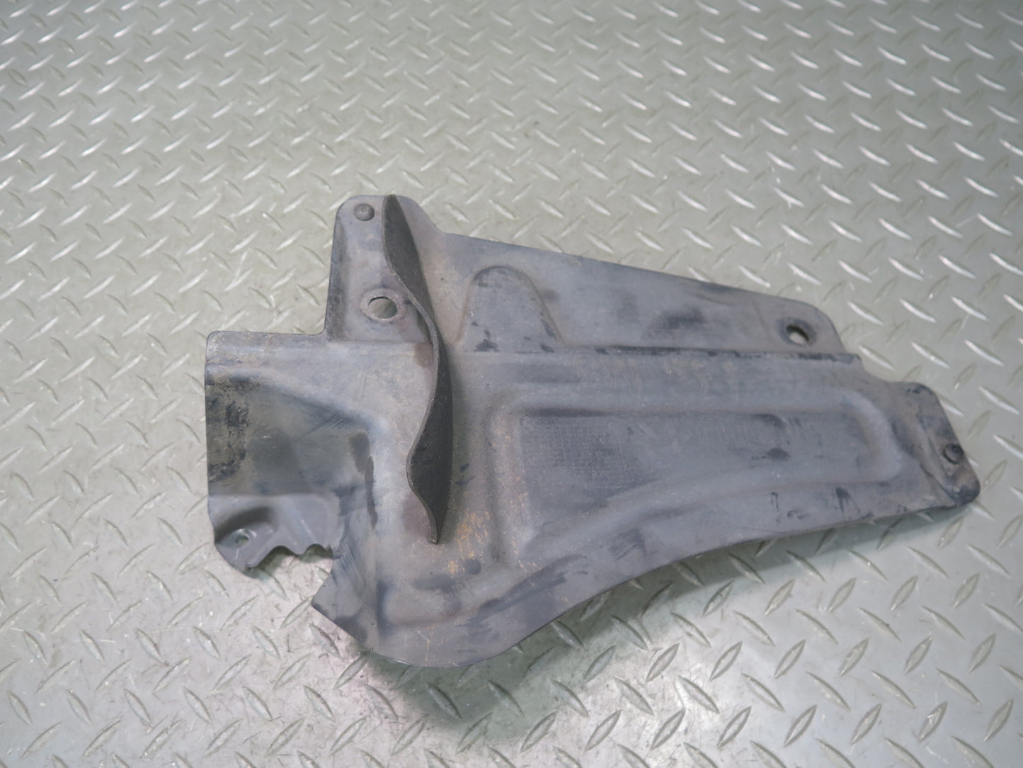 2008-2013 BMW E92 E93 M3 Rear Left Right Underbody Panel Splash Shield Guard Set