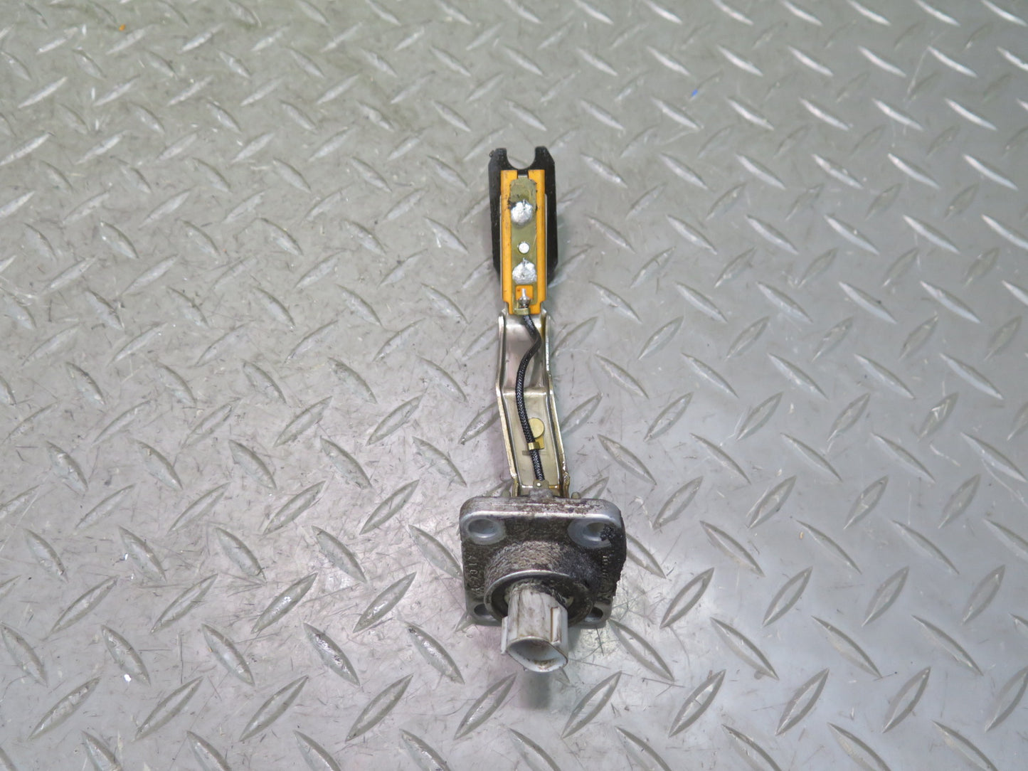 98-00 Lexus UCF20L LS400 GS400 1UZFE Engine Oil Level Sensor OEM