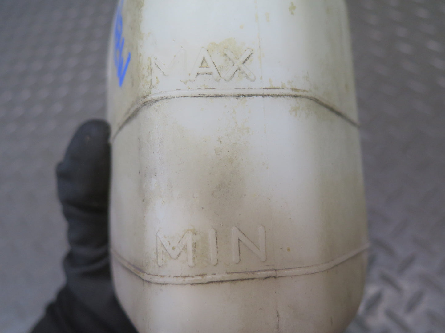 81-83 Datsun Nissan 280ZX S130 Turbo Engine Coolant Expansion Reservoir Tank OEM