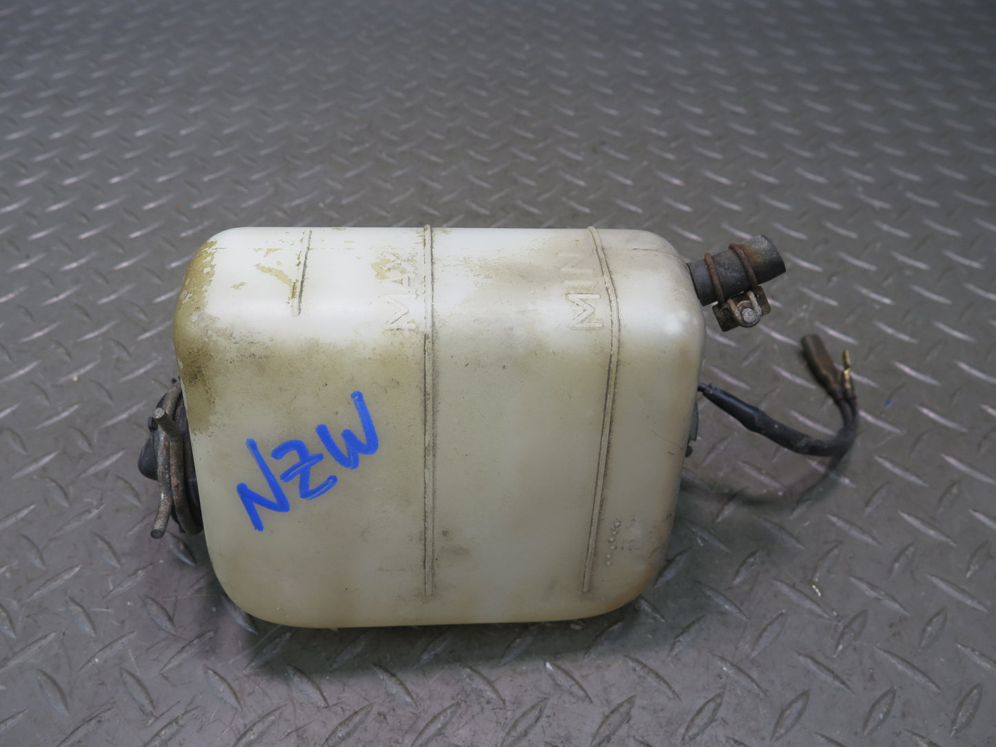 81-83 Datsun Nissan 280ZX S130 Turbo Engine Coolant Expansion Reservoir Tank OEM
