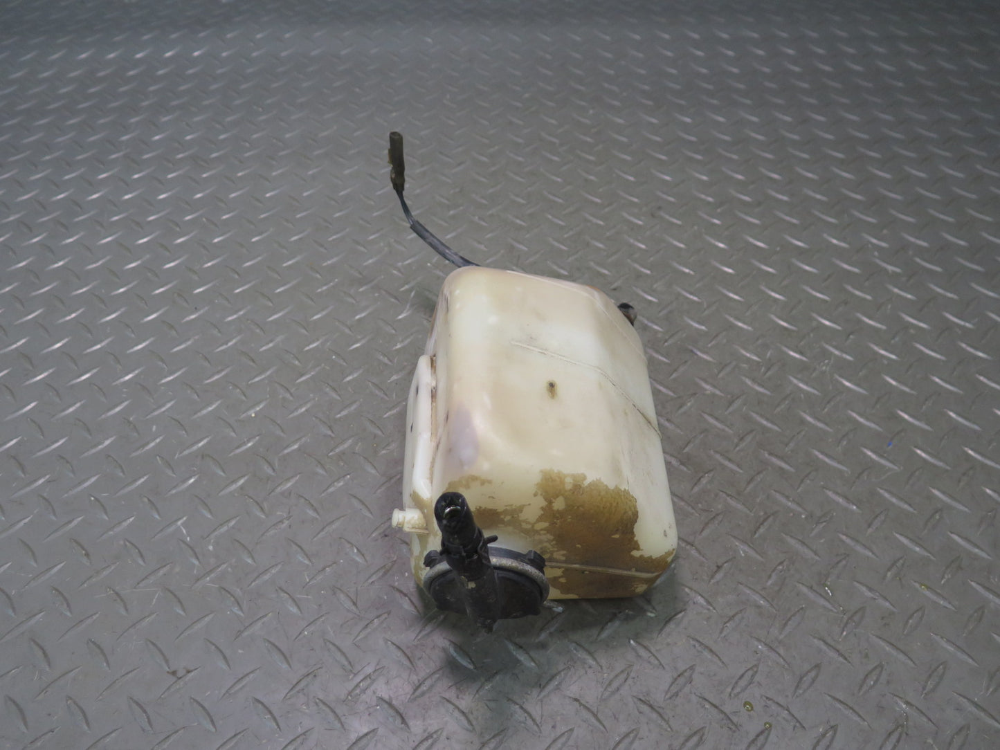 81-83 Datsun Nissan 280ZX S130 Turbo Engine Coolant Expansion Reservoir Tank OEM