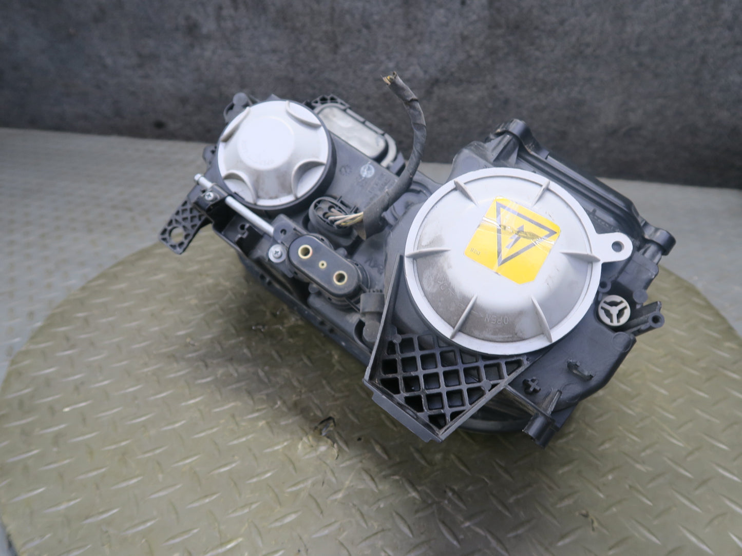2006-2012 Bentley Continental Flying Spur Front Left Xenon HID Headlight Lamp