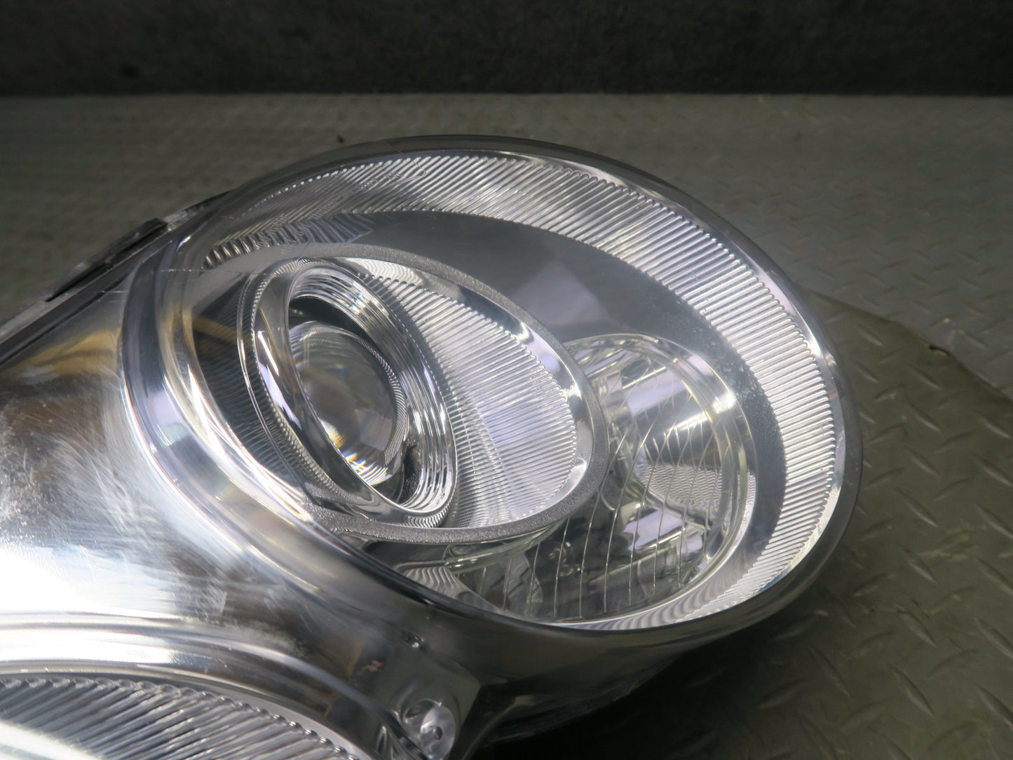 2006-2012 Bentley Continental Flying Spur Front Right Xenon HID Headlight Lamp