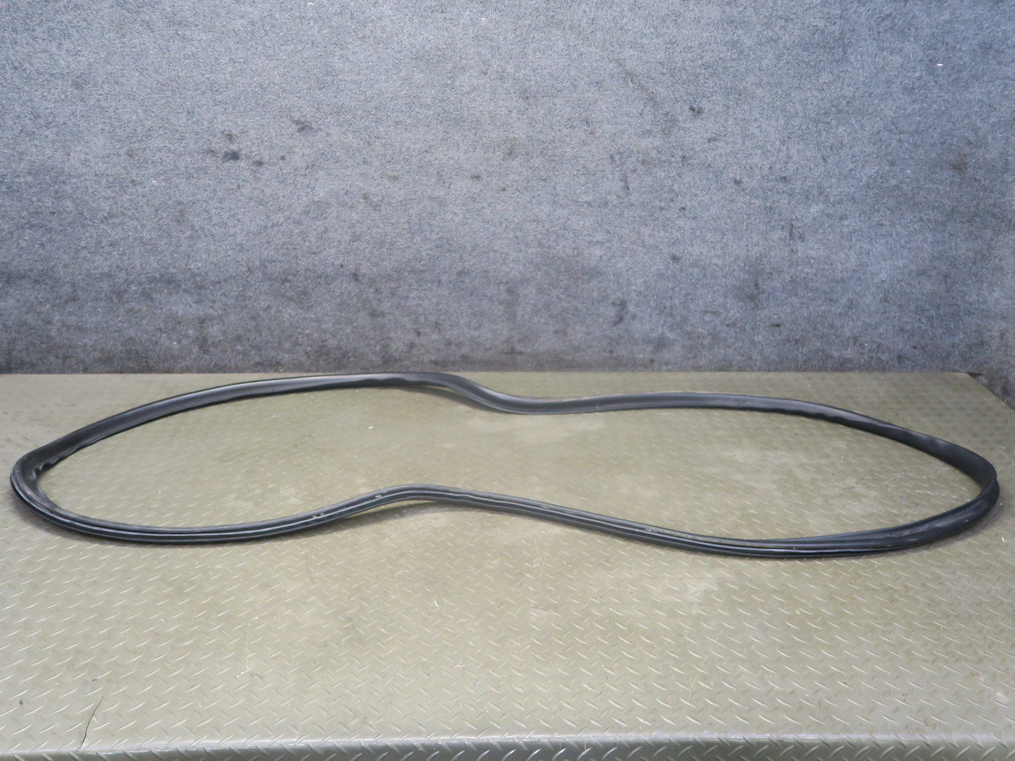 2010-2016 Porsche Panamera 970 Rear Trunk Weatherstrip Rubber Seal Gasket