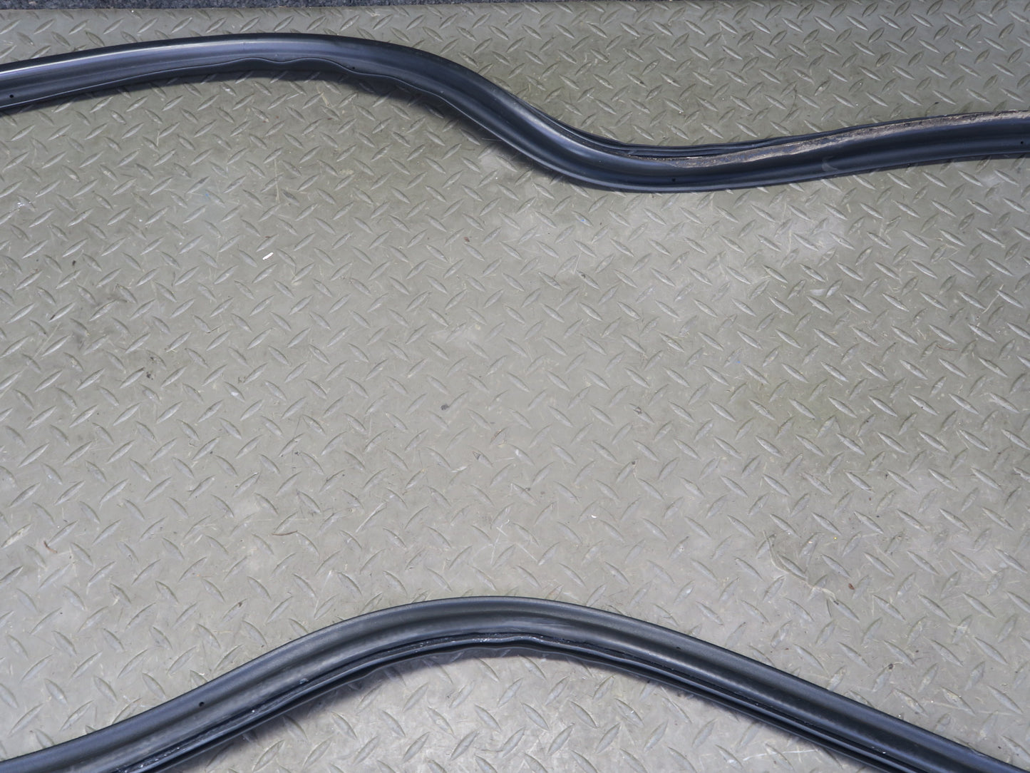 2010-2016 Porsche Panamera 970 Rear Trunk Weatherstrip Rubber Seal Gasket